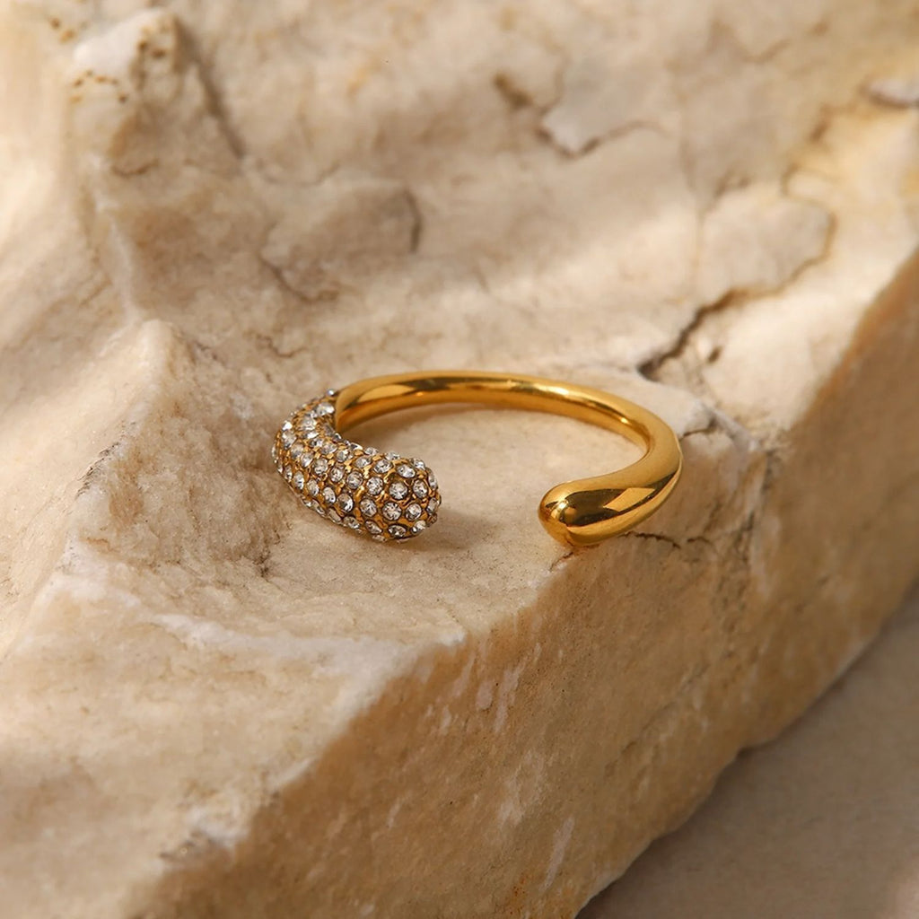 Studded CZ 18K Gold Stainless Steel Anti Tarnish Ring Free Size Bulk