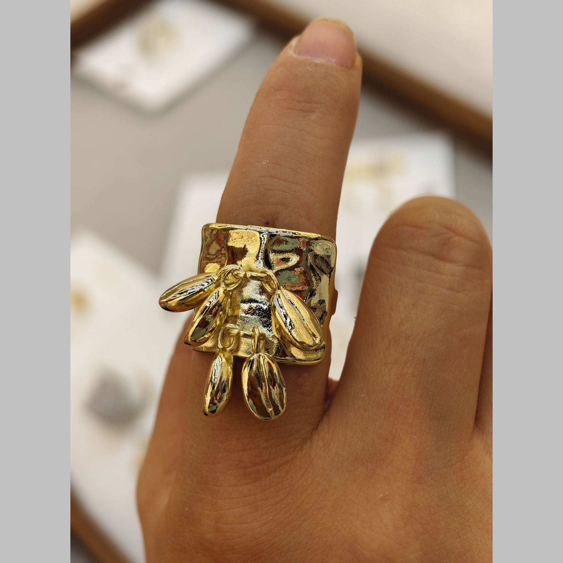 Dented Charm 18K Gold Anti Tarnish Adjustable Band Ring For Women Main image