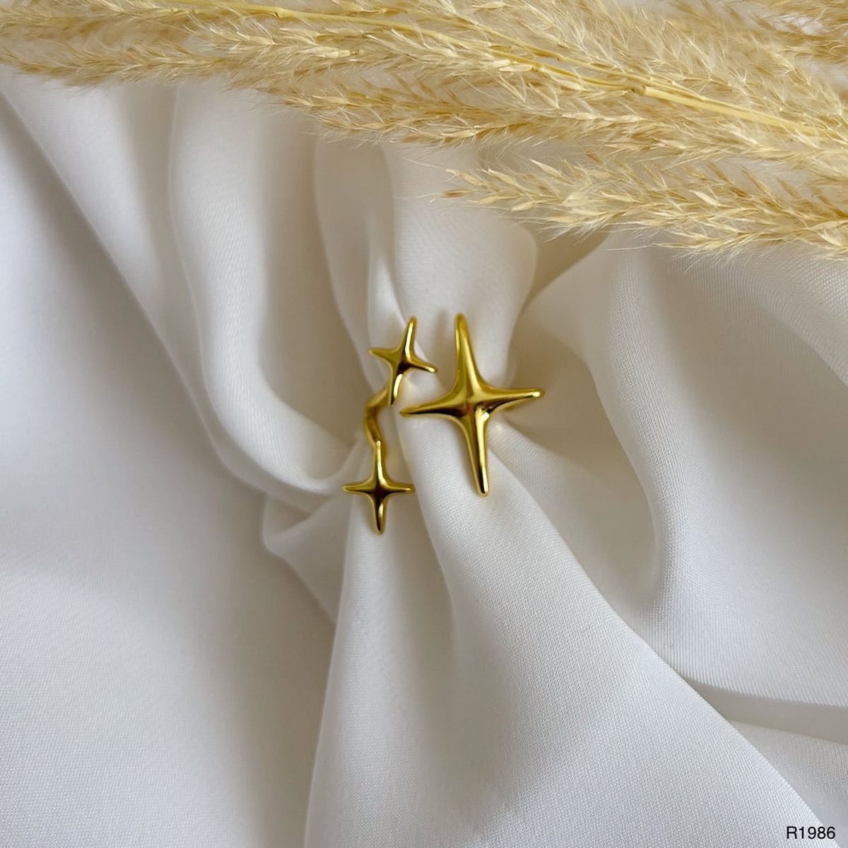 Long Star 18K Gold Anti Tarnish Adjustable Ring For Women Bulk