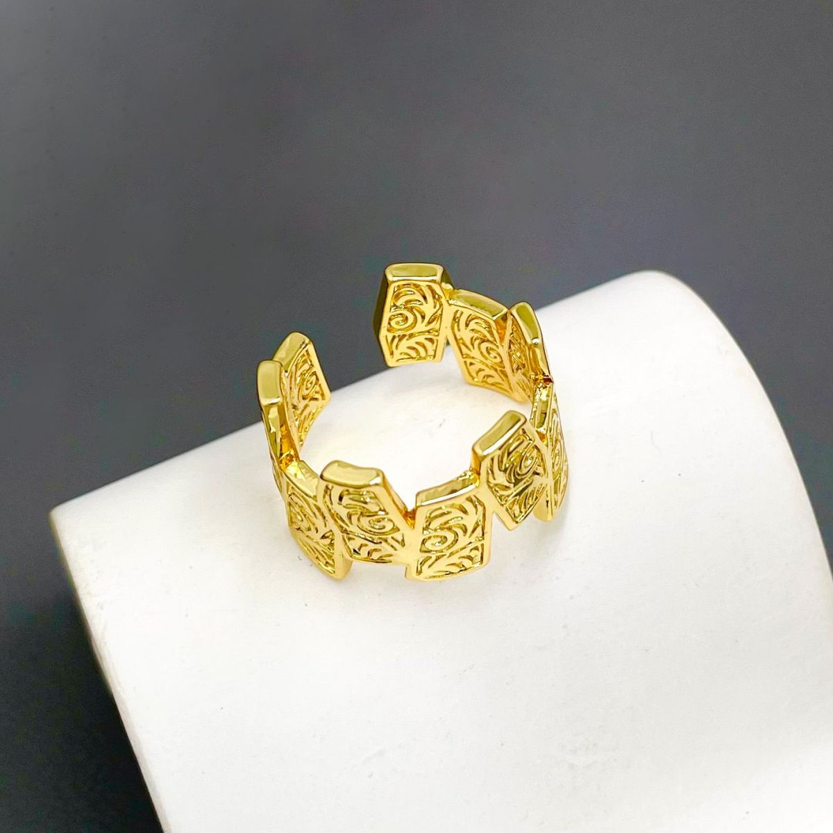 Irregular Engraved Chic Chunky Gold Anti Tarnish Adjustable Ring Bulk Main image