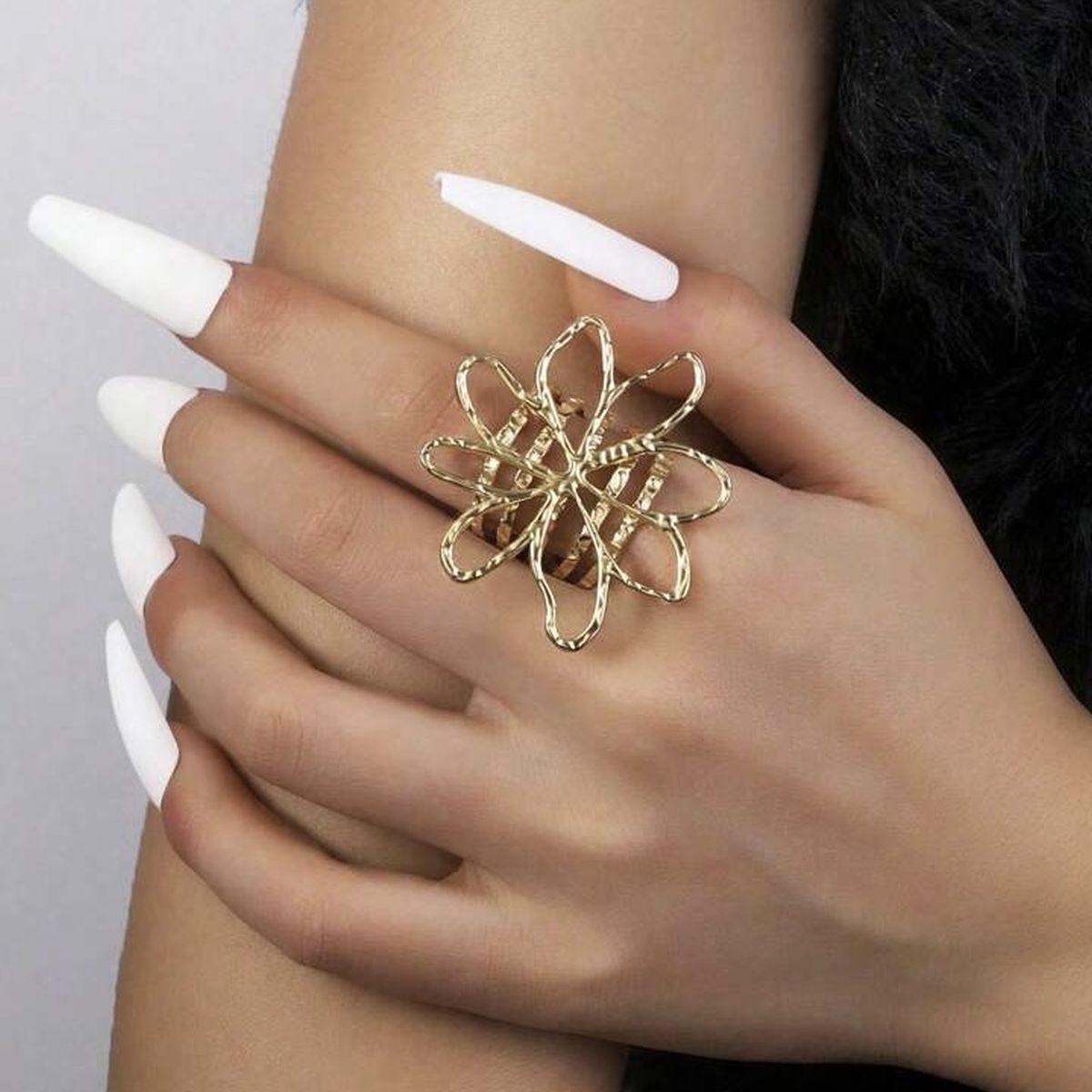 Dented Flower Gold Stainless Steel Anti Tarnish Adjustable Ring Bulk