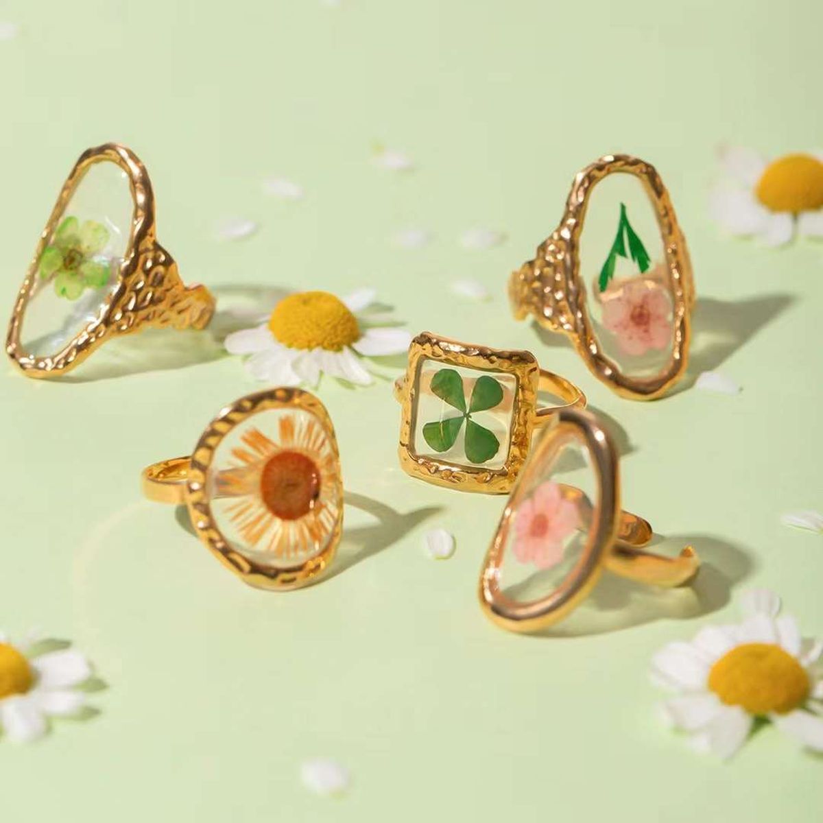 Flower Oval Transparent Red 18K Gold Anti Tarnish Free Size Ring Bulk