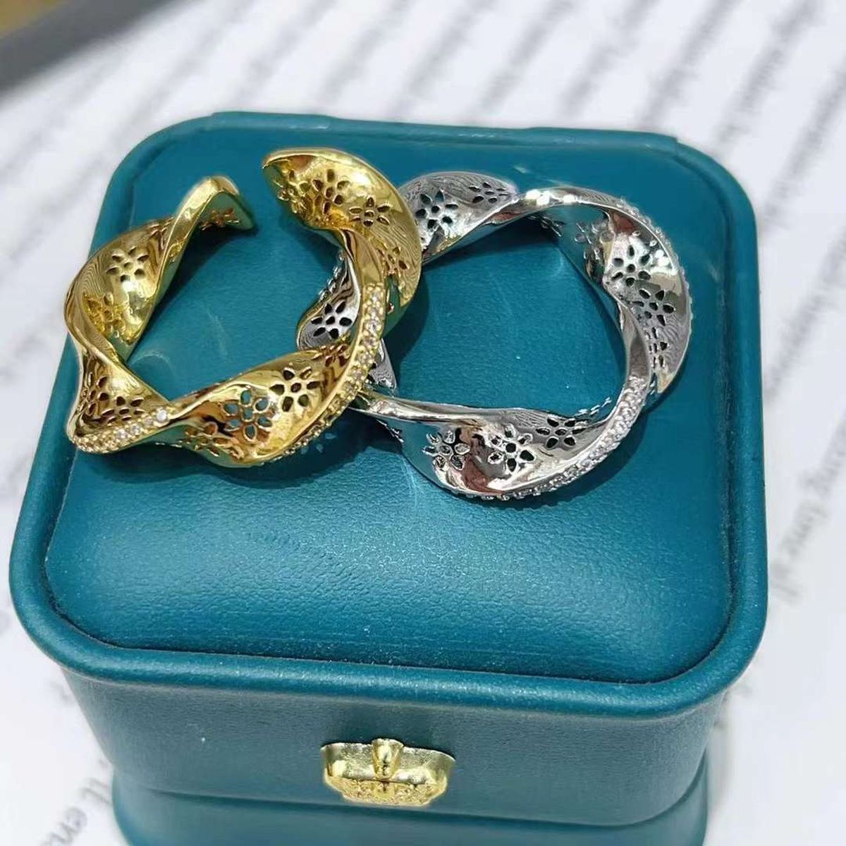 Curly Flower Cubic Zirconia 18K Gold Anti Tarnish Free Size Ring Bulk