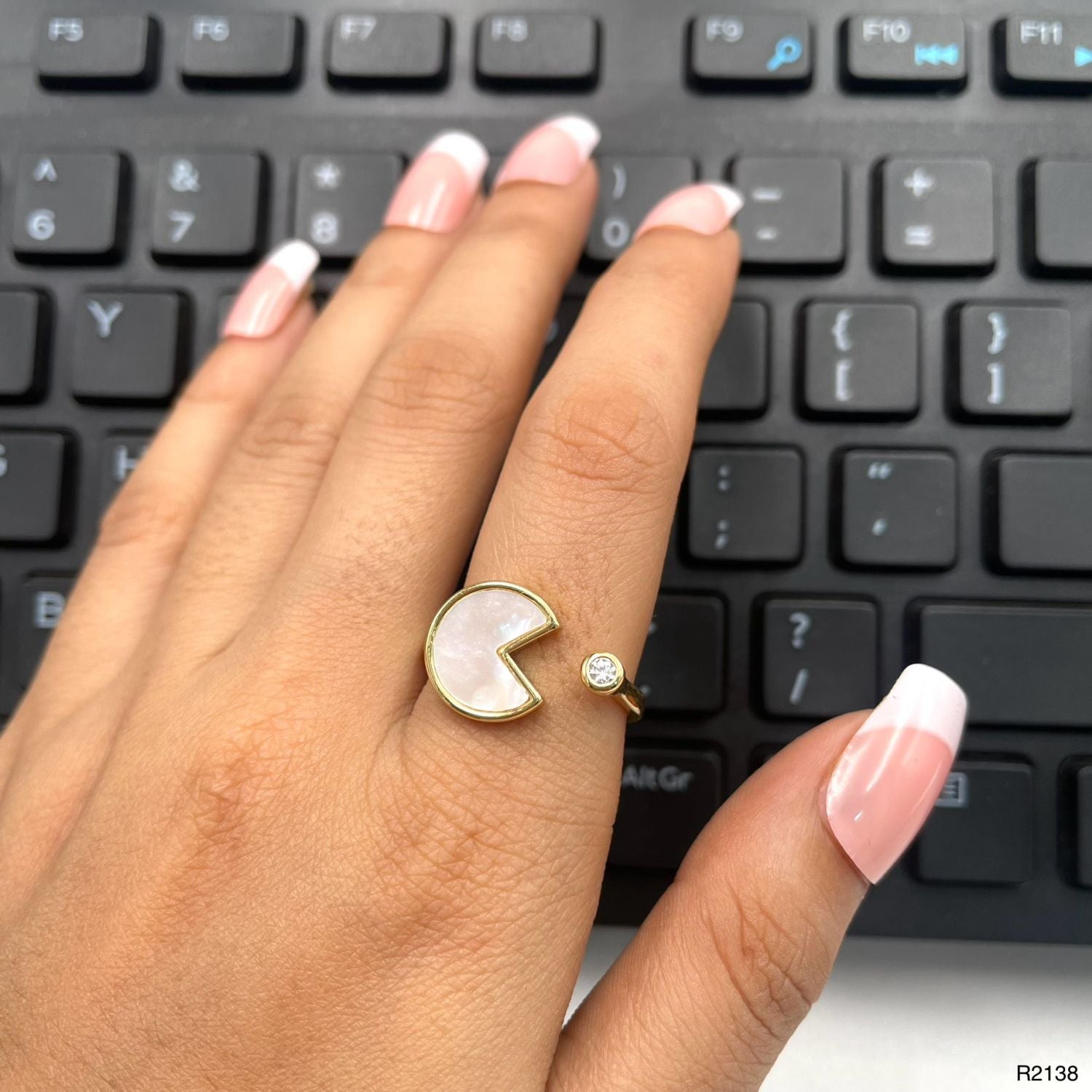 Pacman CZ Mother Of Pearl White 18K Gold Anti Tarnish Ring Bulk Main image