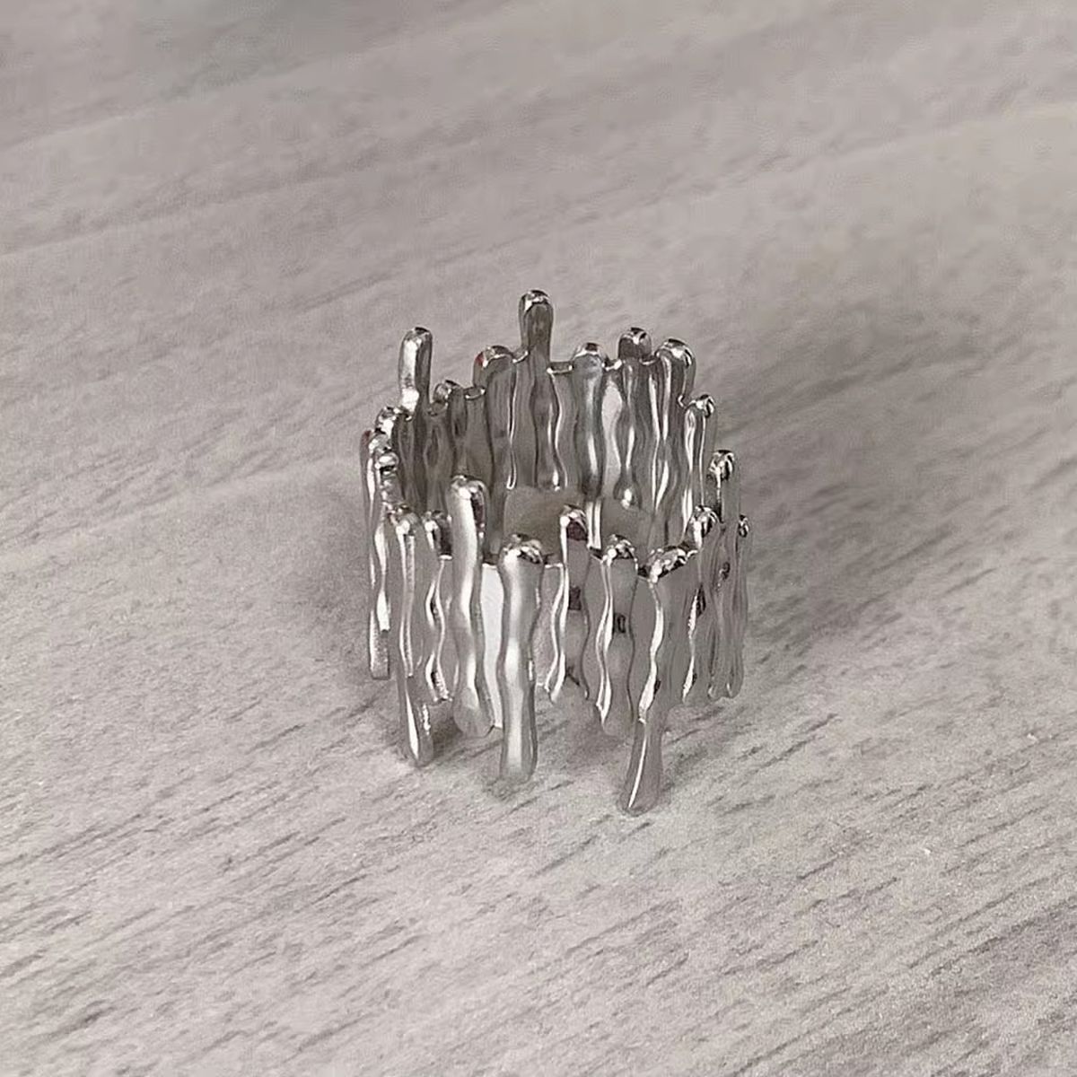 Beaten Finish 18K Gold Anti Tarnish Adjustable Ring For Women Bulk