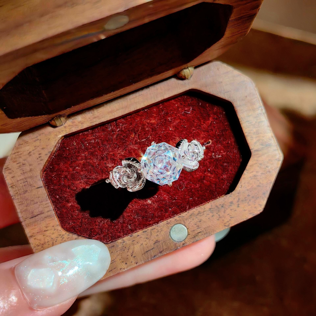 Luxury Silver Plated Round Cut CZ Copper Adjustable Cocktail Ring Bulk