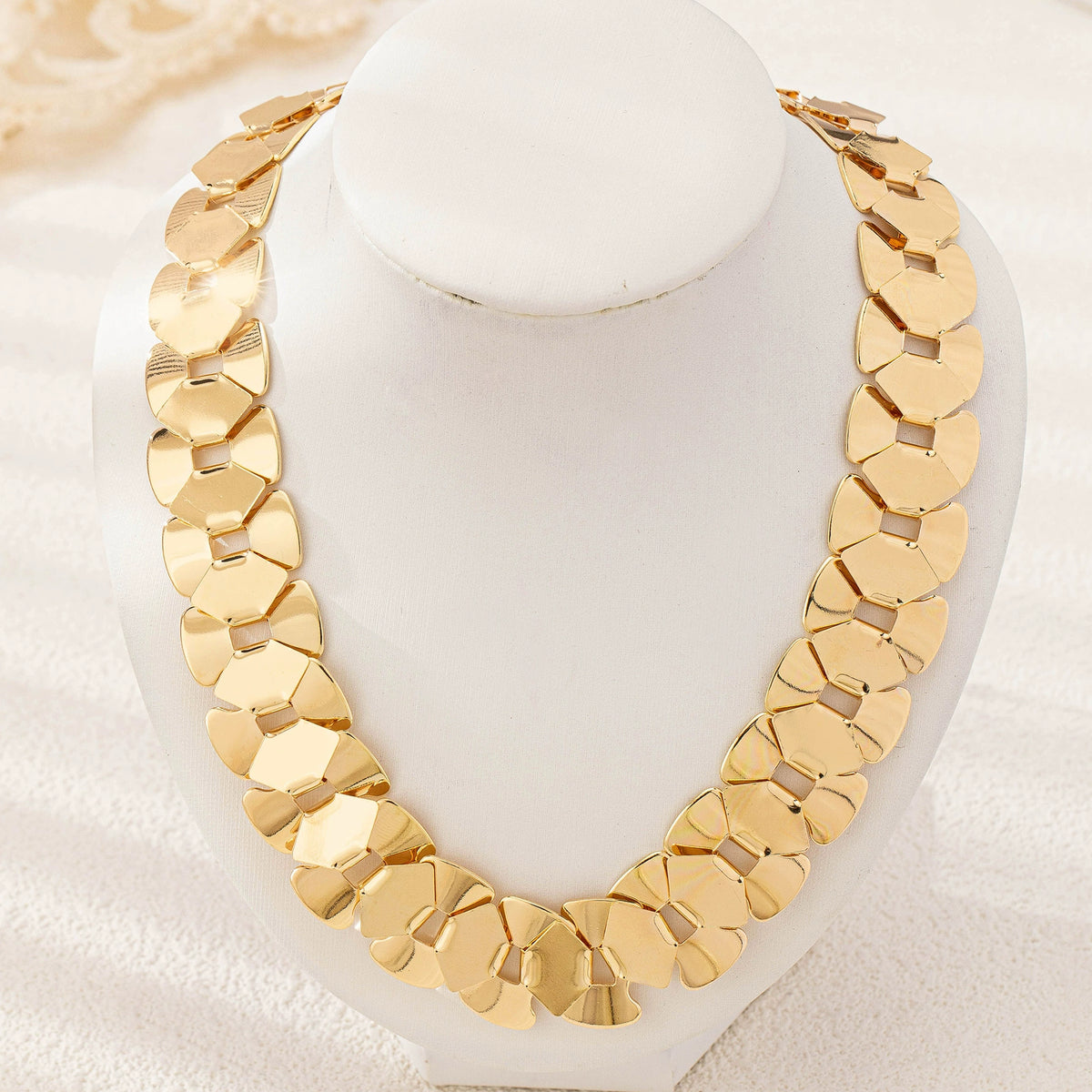Wholesale Links Gold Plated Plain Alloy Necklace For Women