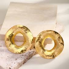 Wholesale Gold Textured Round Alloy Stud Earrings Main image