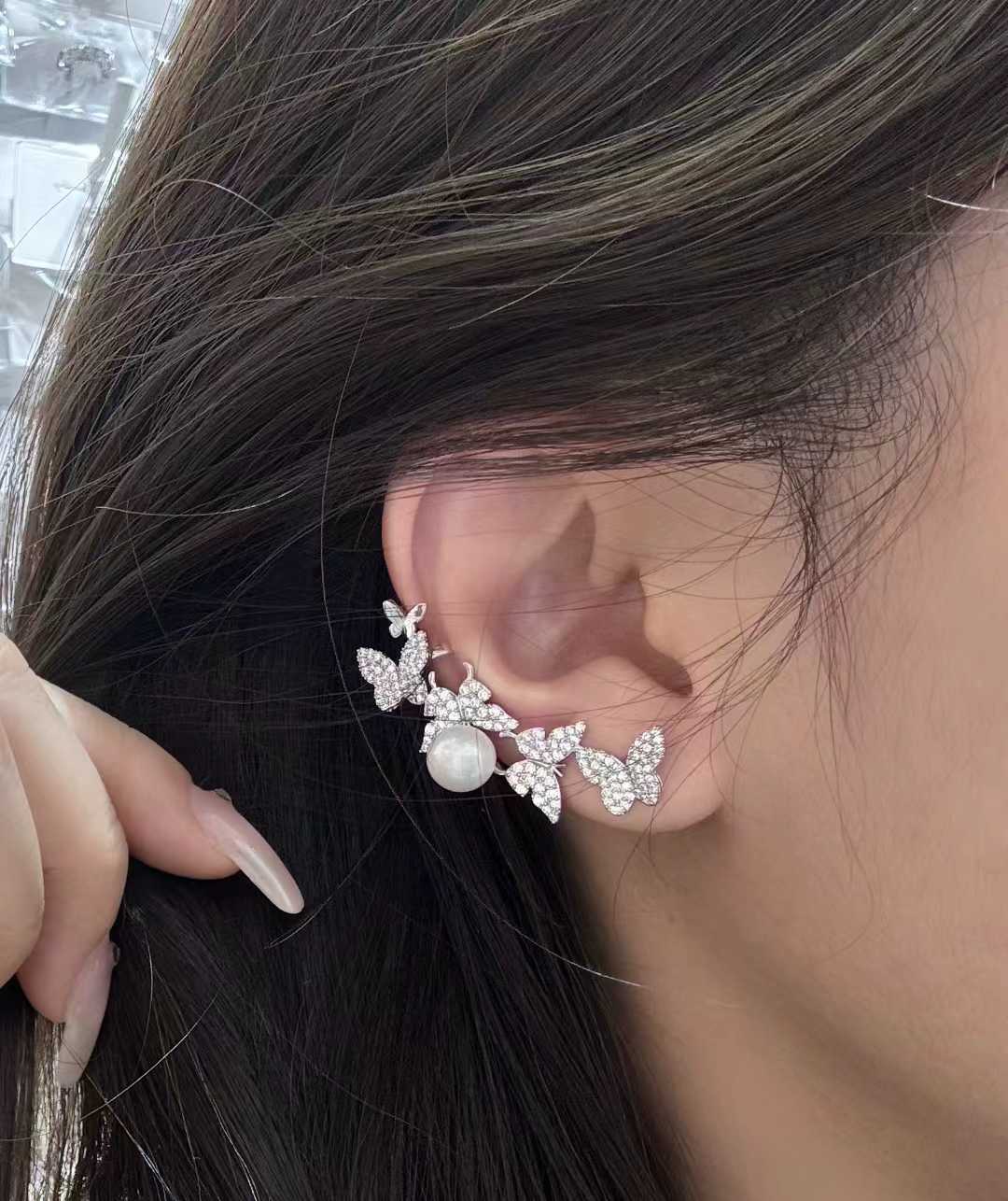Bulk Butterfly Gold Silver CZ Pearl Anti Tarnish Single Ear Cuff Secondary image