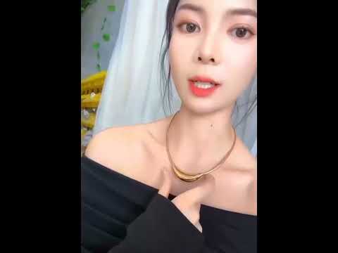 Glossy 18K Gold Anti Tarnish Stainless Steel Magnetic Clasp Choker Necklace For Women