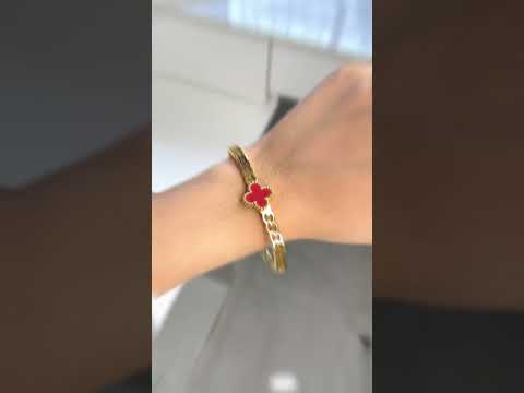 Clover Flower Red Stainless Steel Gold Anti Tarnish Kada Bracelet Bulk