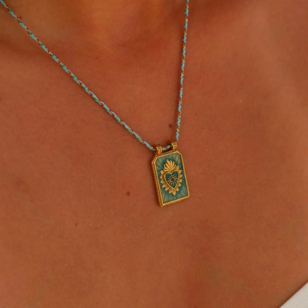 Dual Heart Gold Pink Green Thread Anti Tarnish Necklace Pendant Bulk