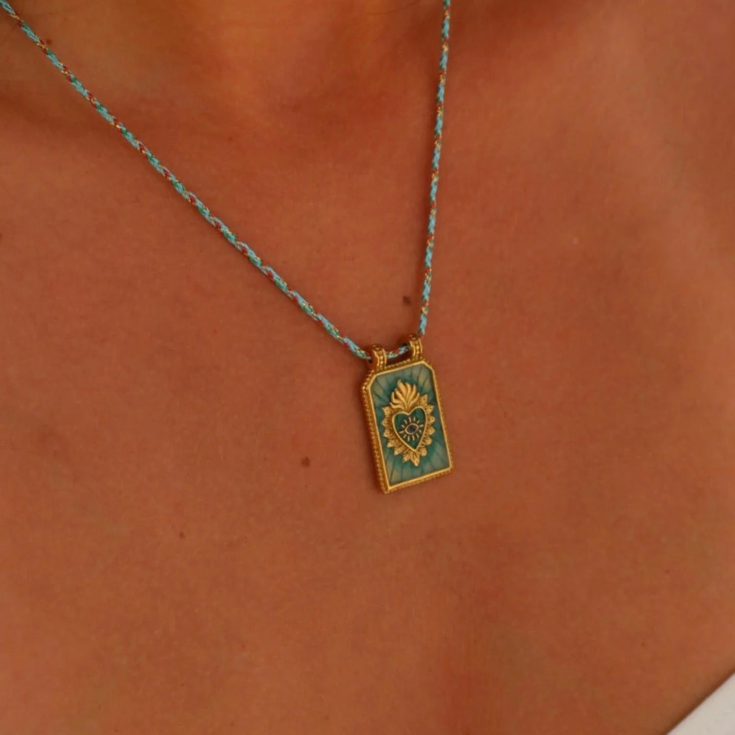 Dual Heart Gold Pink Green Thread Anti Tarnish Necklace Pendant Bulk