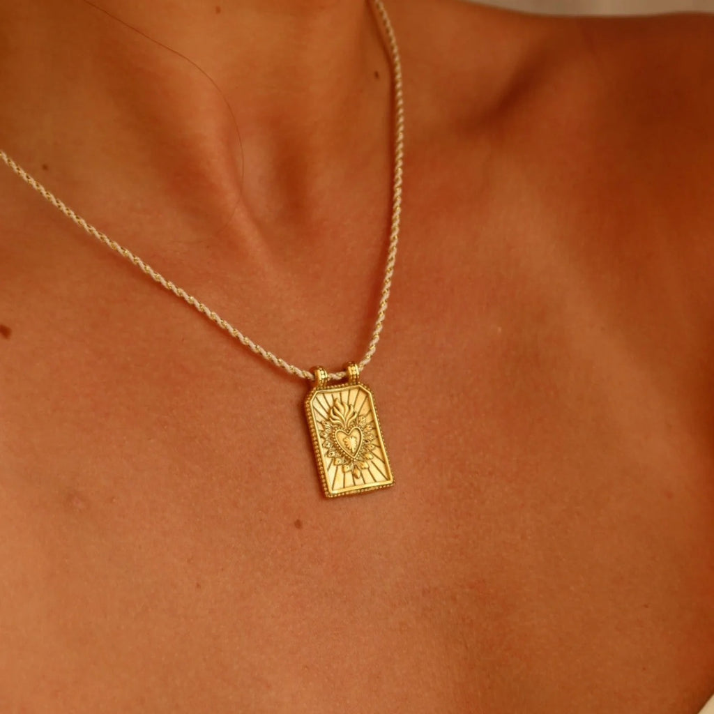 Dual Heart Gold Pink Green Thread Anti Tarnish Necklace Pendant Bulk