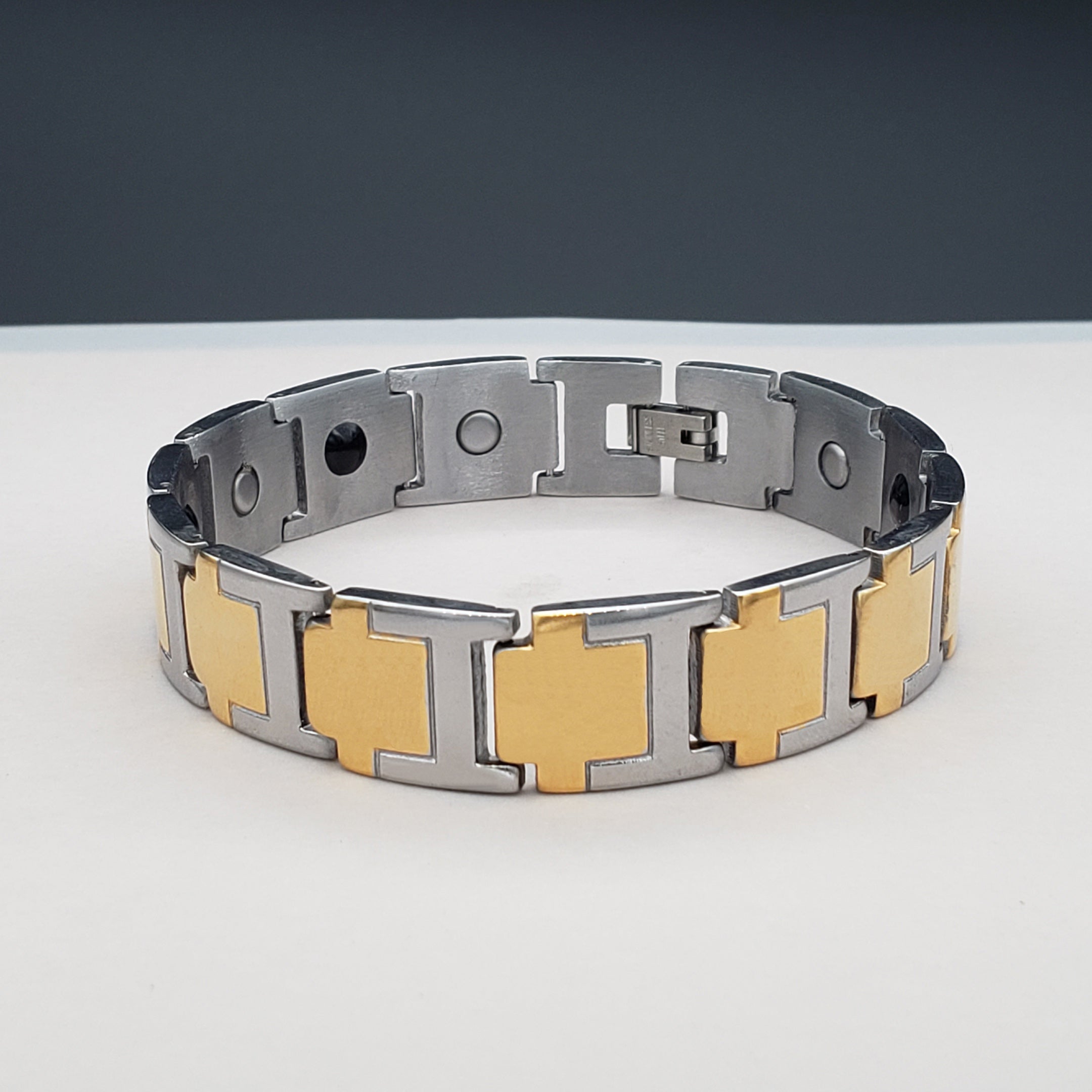 Stylish Geometric 316L Stainless Steel Gold Bracelet Magnetic Men Main image