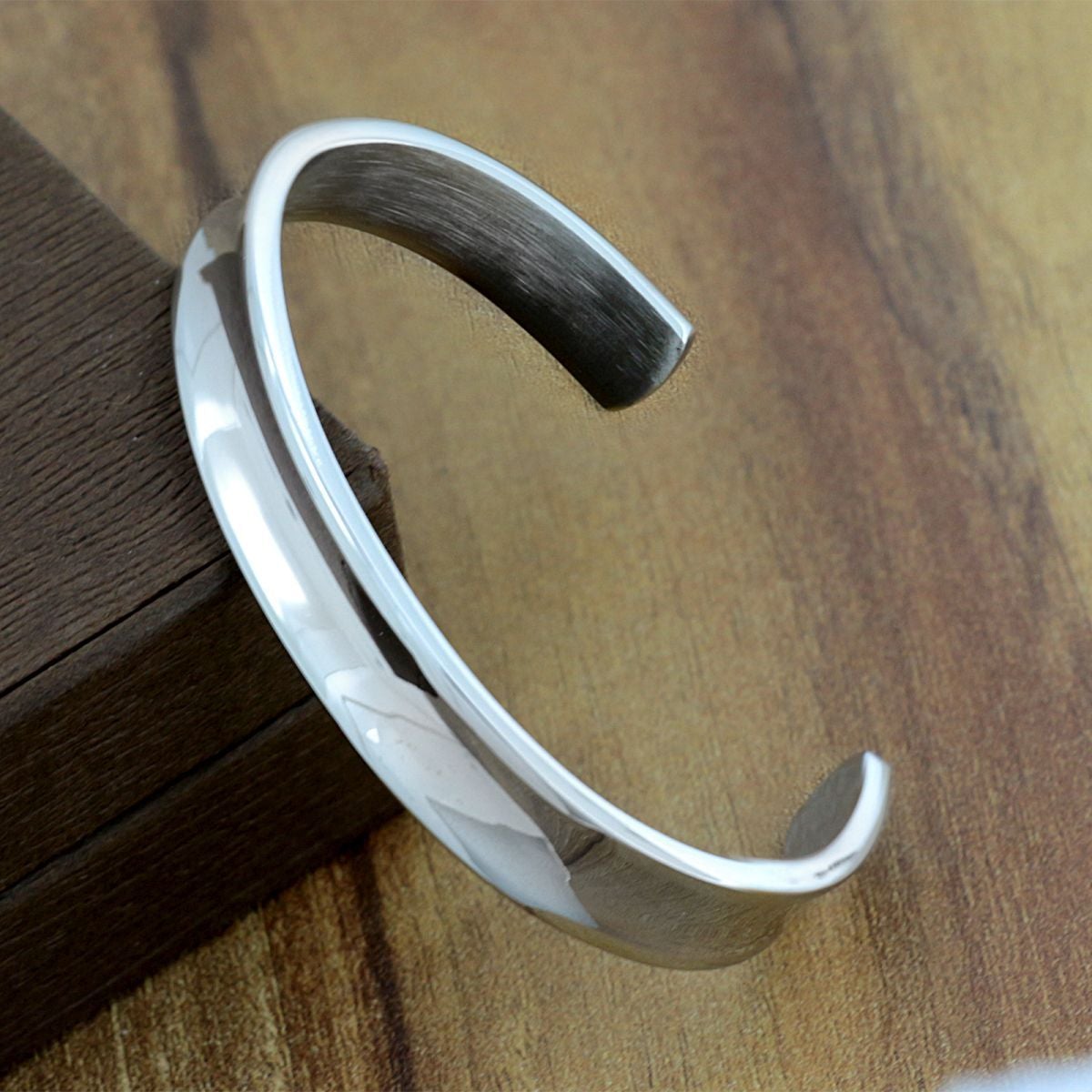 Glossy Silver Stainless Steel Openable Cuff Kada Bracelet For Men Main image