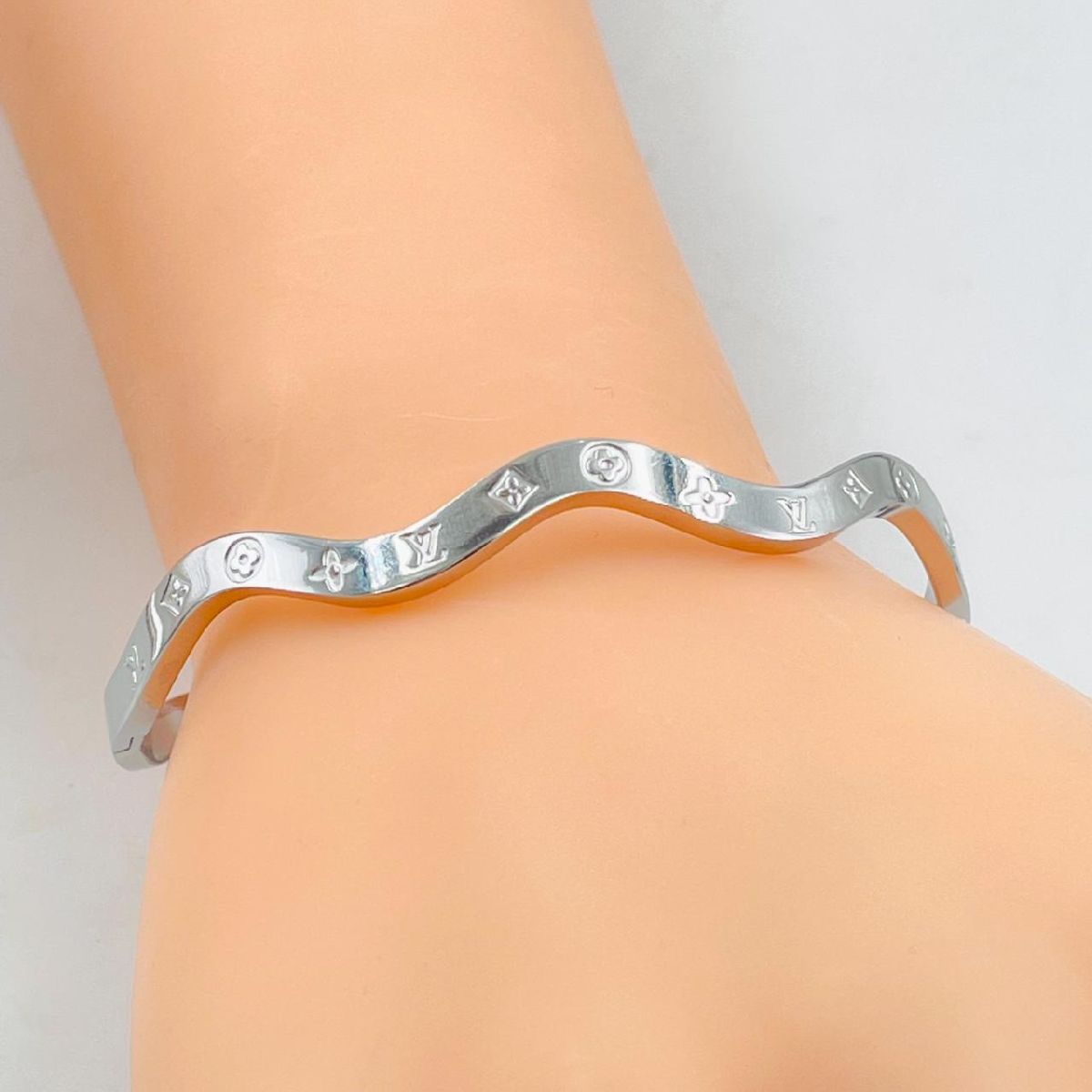 Twisted Curly Silver Stainless Steel Engrave Openable Kada Bracelet