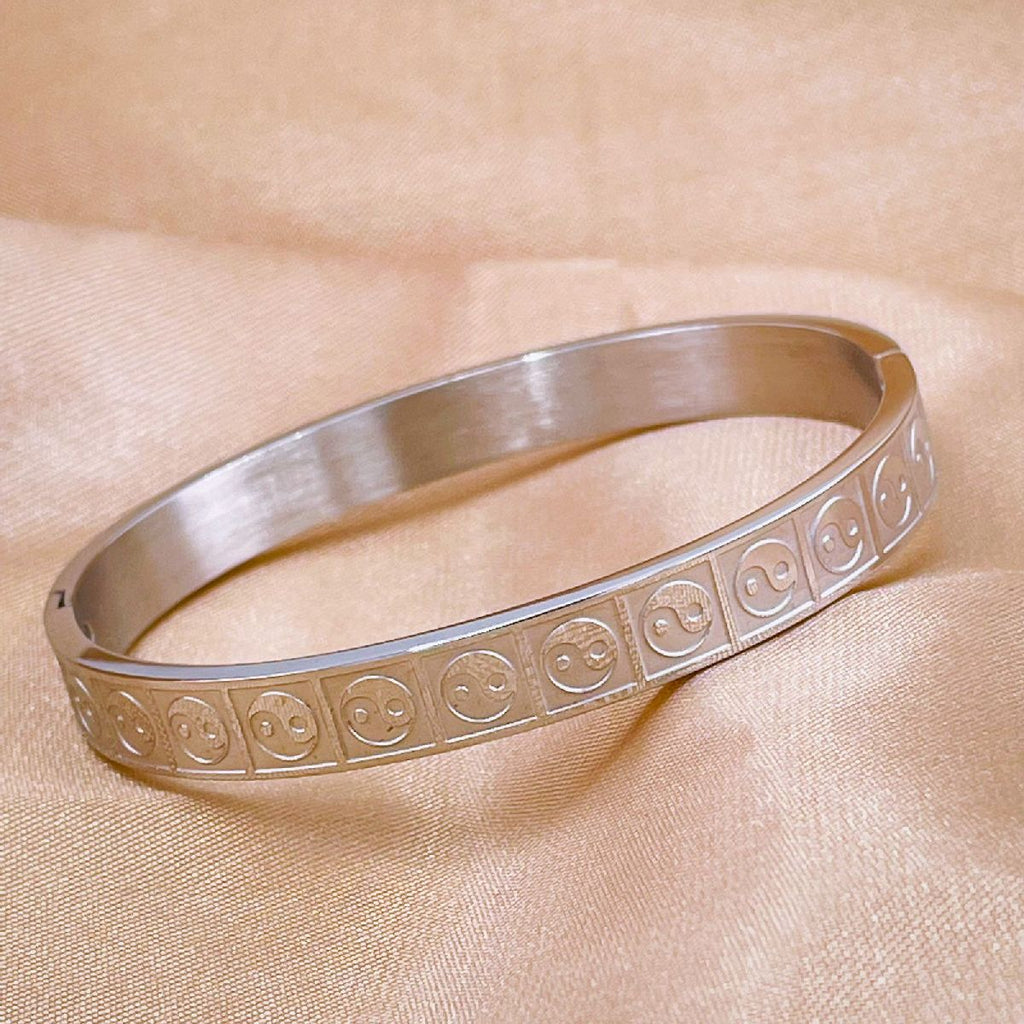 Stainless Steel Ying Yang Silver Openable Bangle Kada For Men Bulk