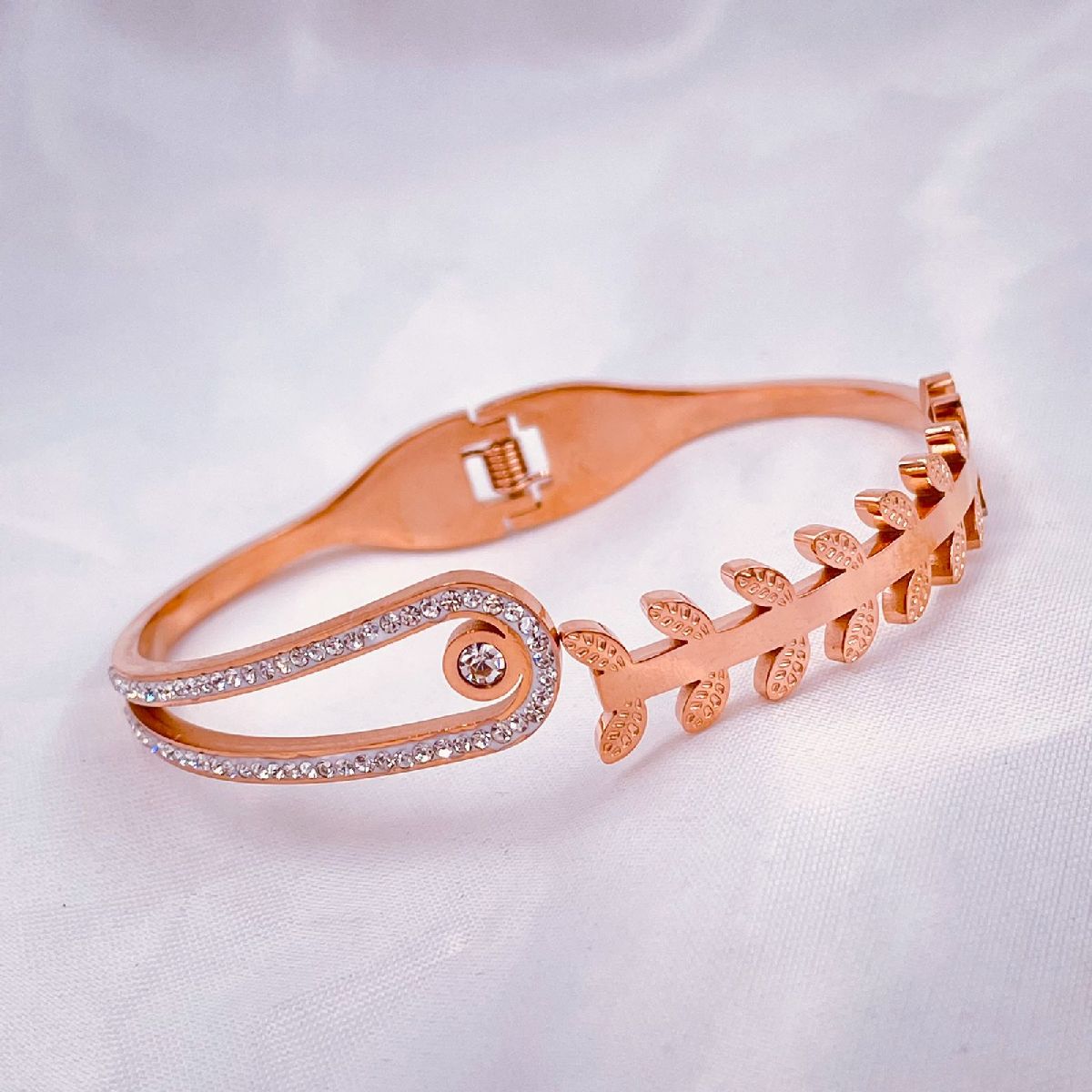 Leaf Stainless Steel Rose Gold CZ Openable Bangle Kada Bulk Main image