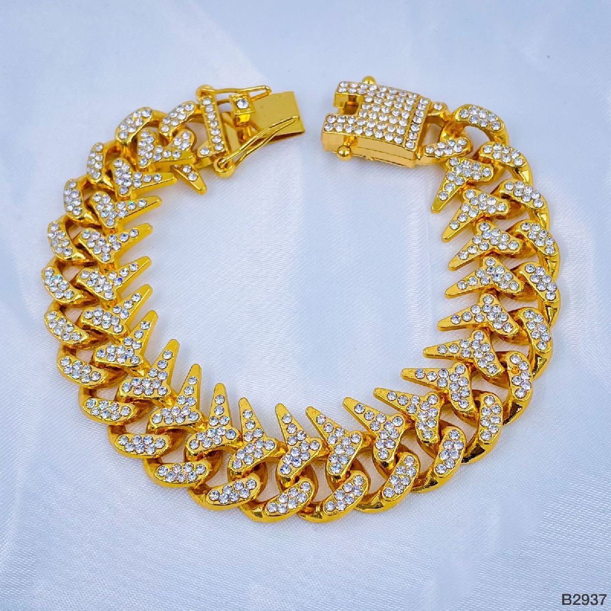 Hip Hop Iced Out Alloy Silver Rhinestone Silver Bracelet Links Bulk