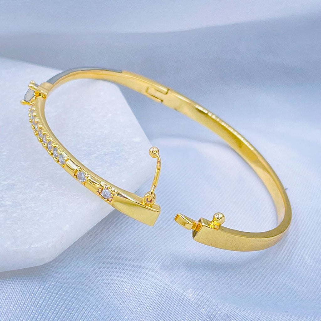 Black Spinel CZ Slim Pear Enamel 18K Gold Cuff Bracelet Bulk