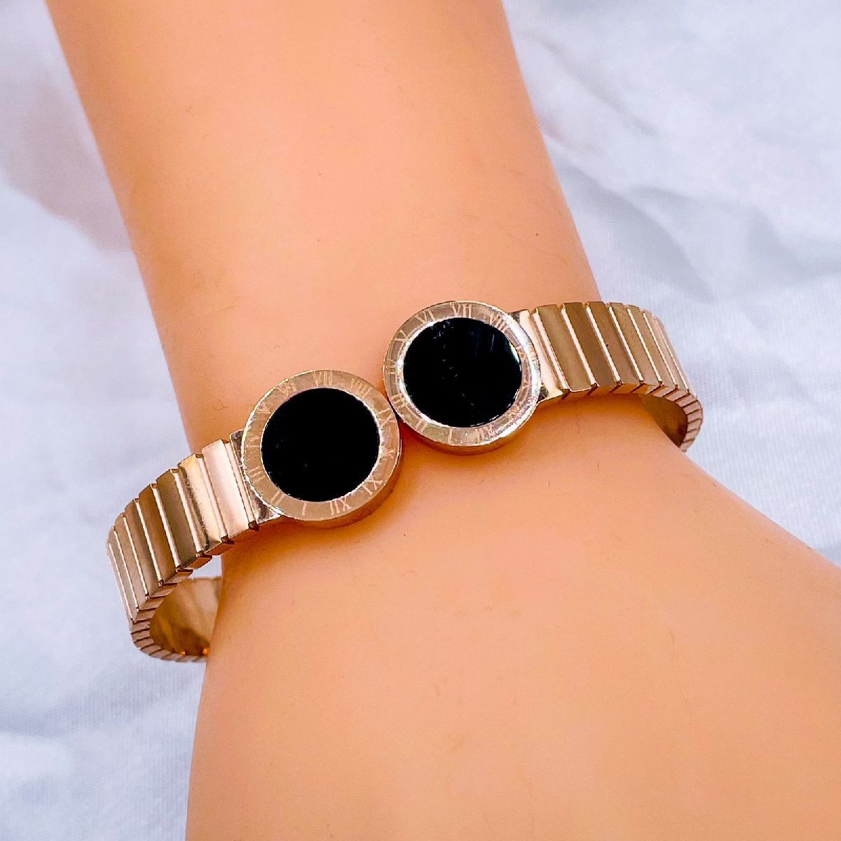 Roman Stainless Steel Black Gold Openable Bangle Kada For Women Bulk