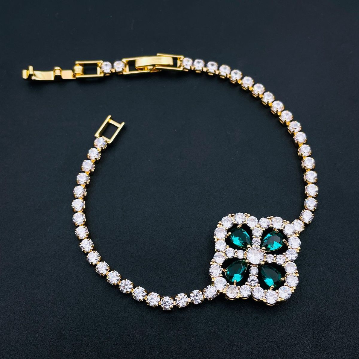 Emerald Green Clover Flower CZ 18K Gold Solitaire Bracelet Bulk Main image