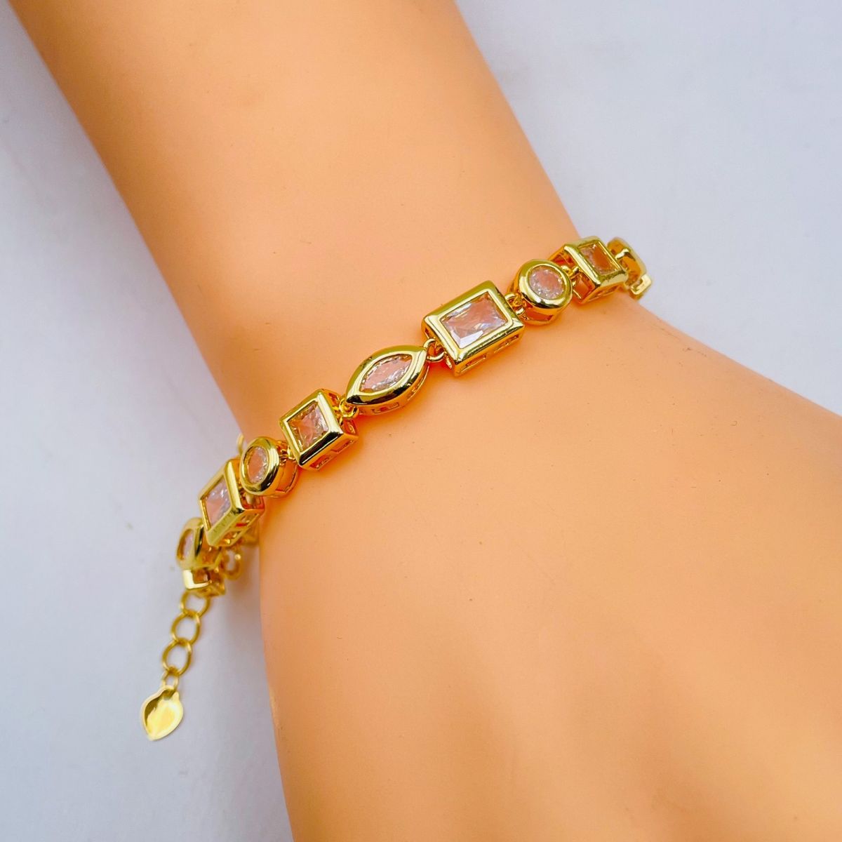 White Fancy Cubic Zirconia Copper 18K Gold Bracelet For Women Bulk
