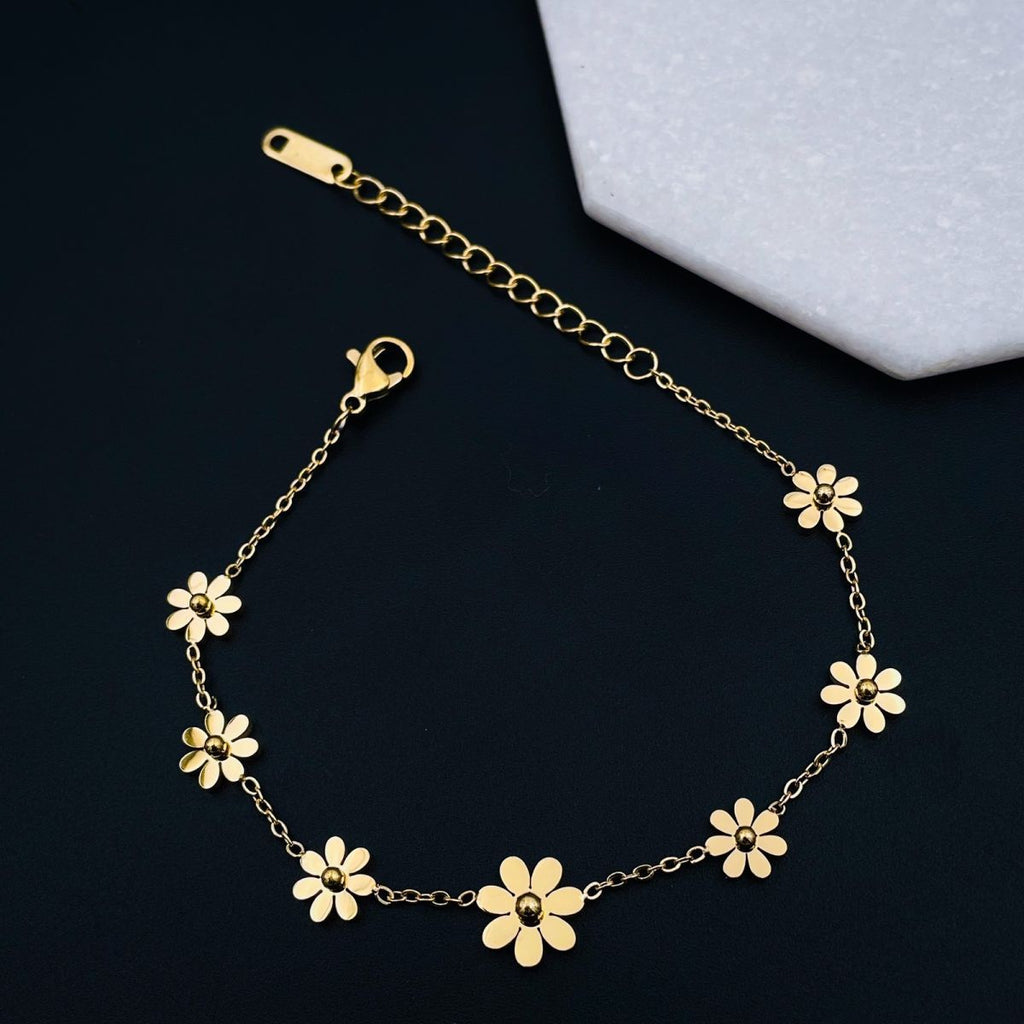 Seven Daisy Flower 18K Gold Stainless Steel Chain Bracelet Women Bulk