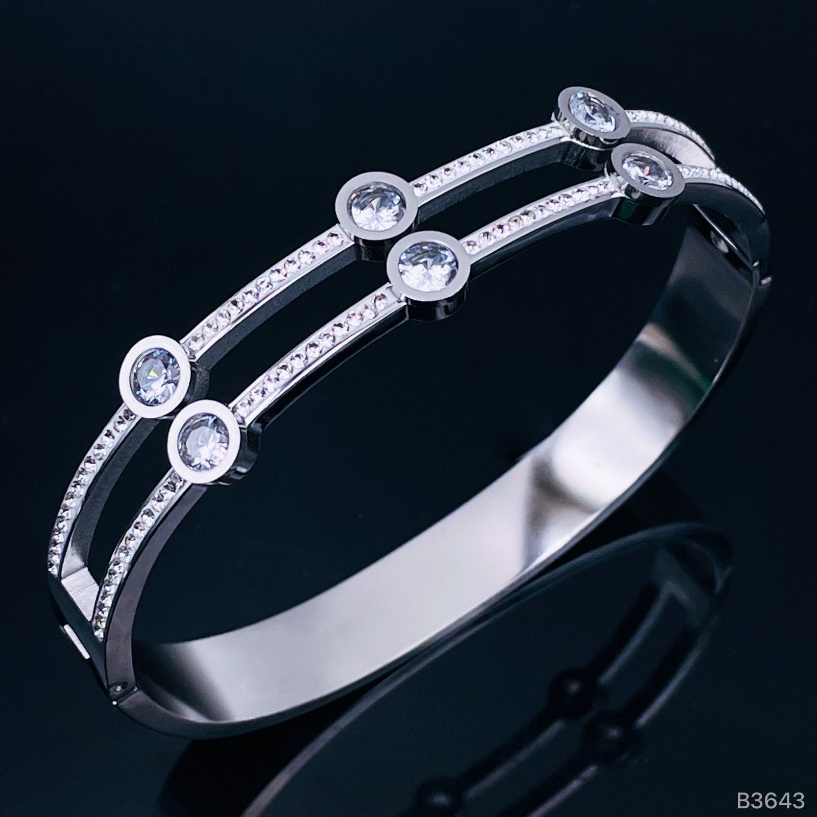 Solitaire Eternity Silver Stainless Steel Openable Kada Bracelet Bulk Main image