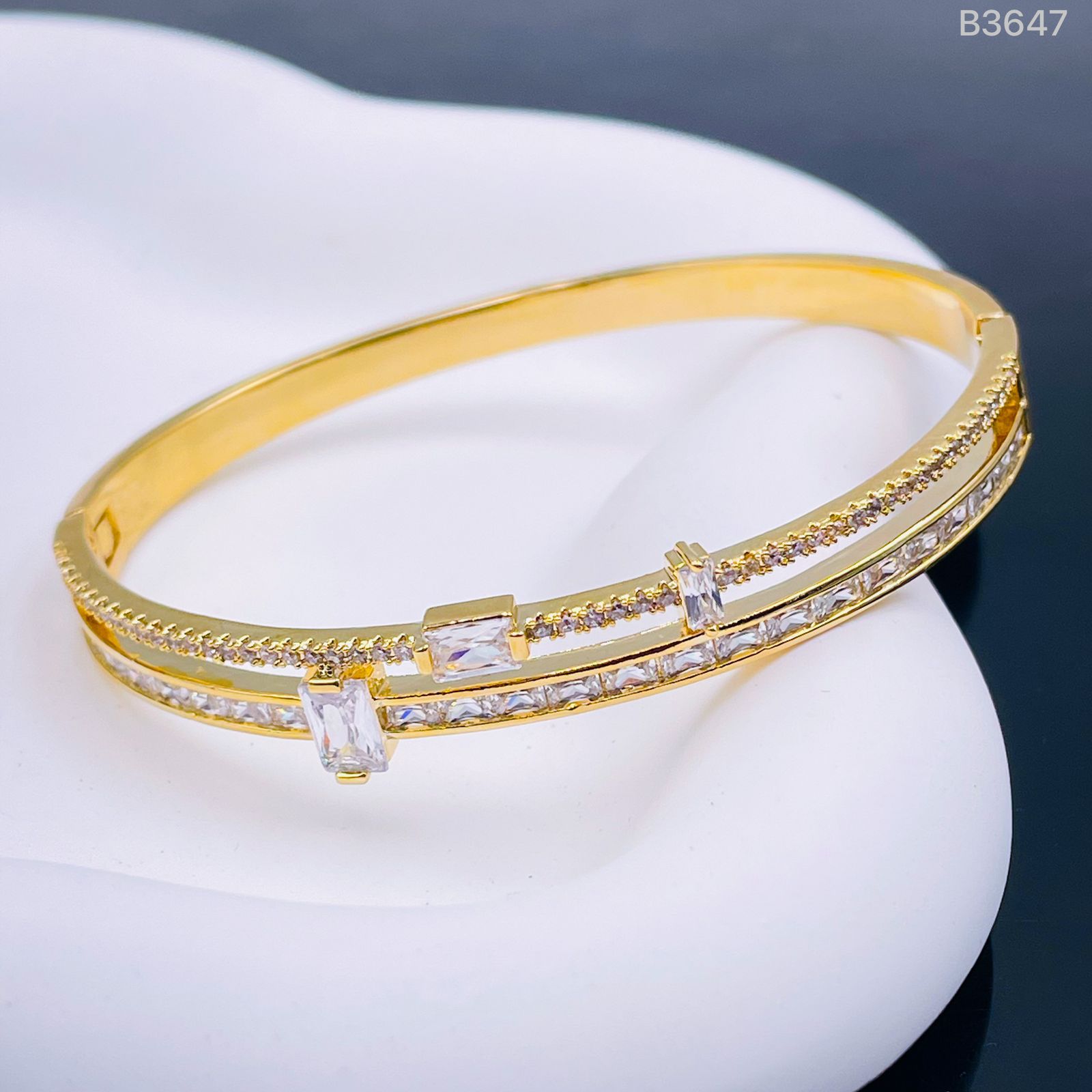 Dual Layer Baguette CZ 18K Gold Openable Kada Bracelet Bulk