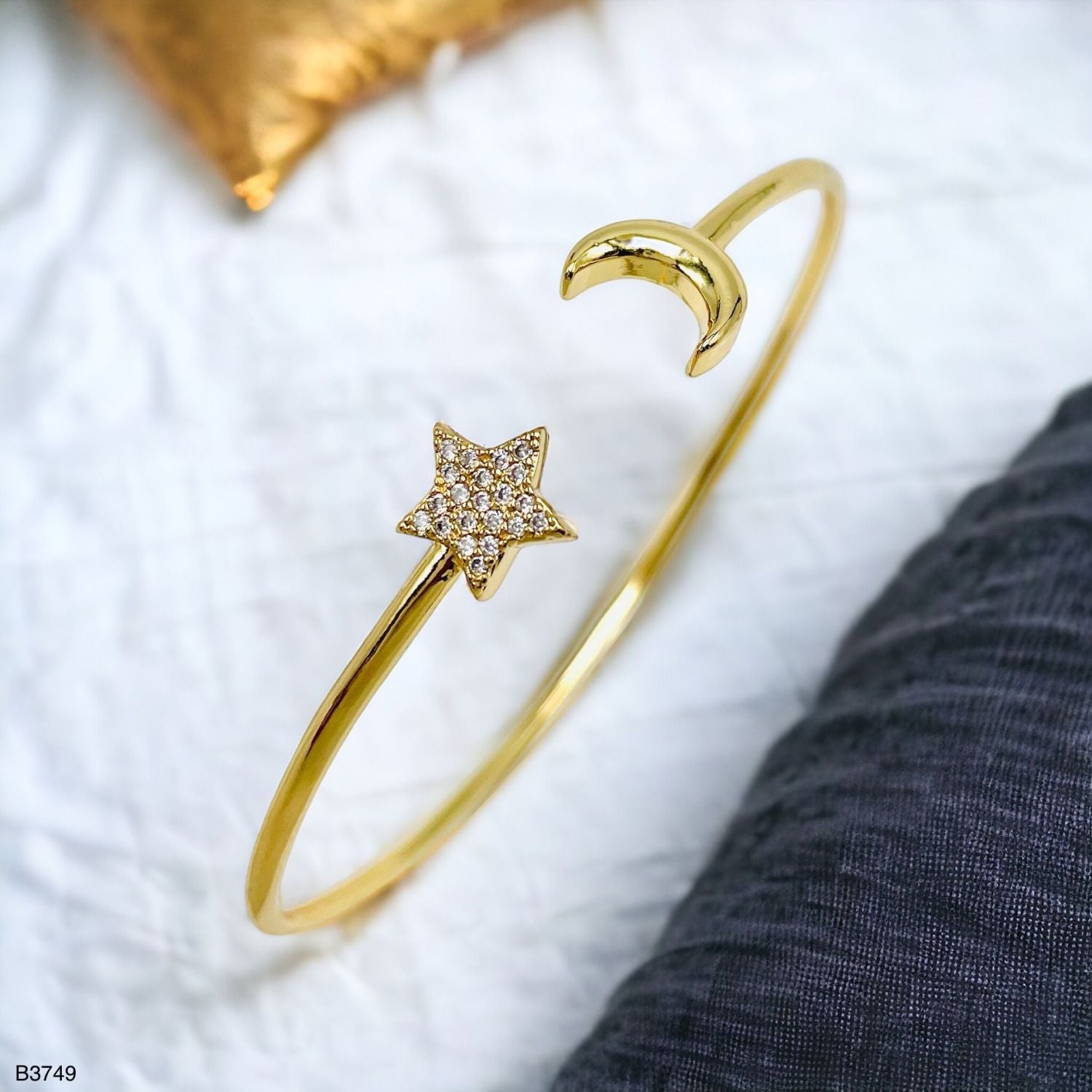 Star Moon Cubic Zirconia 18K Gold Anti Tarnish Cuff Bracelet Bulk