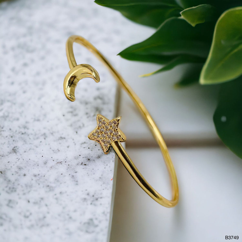 Star Moon Cubic Zirconia 18K Gold Anti Tarnish Cuff Bracelet Bulk