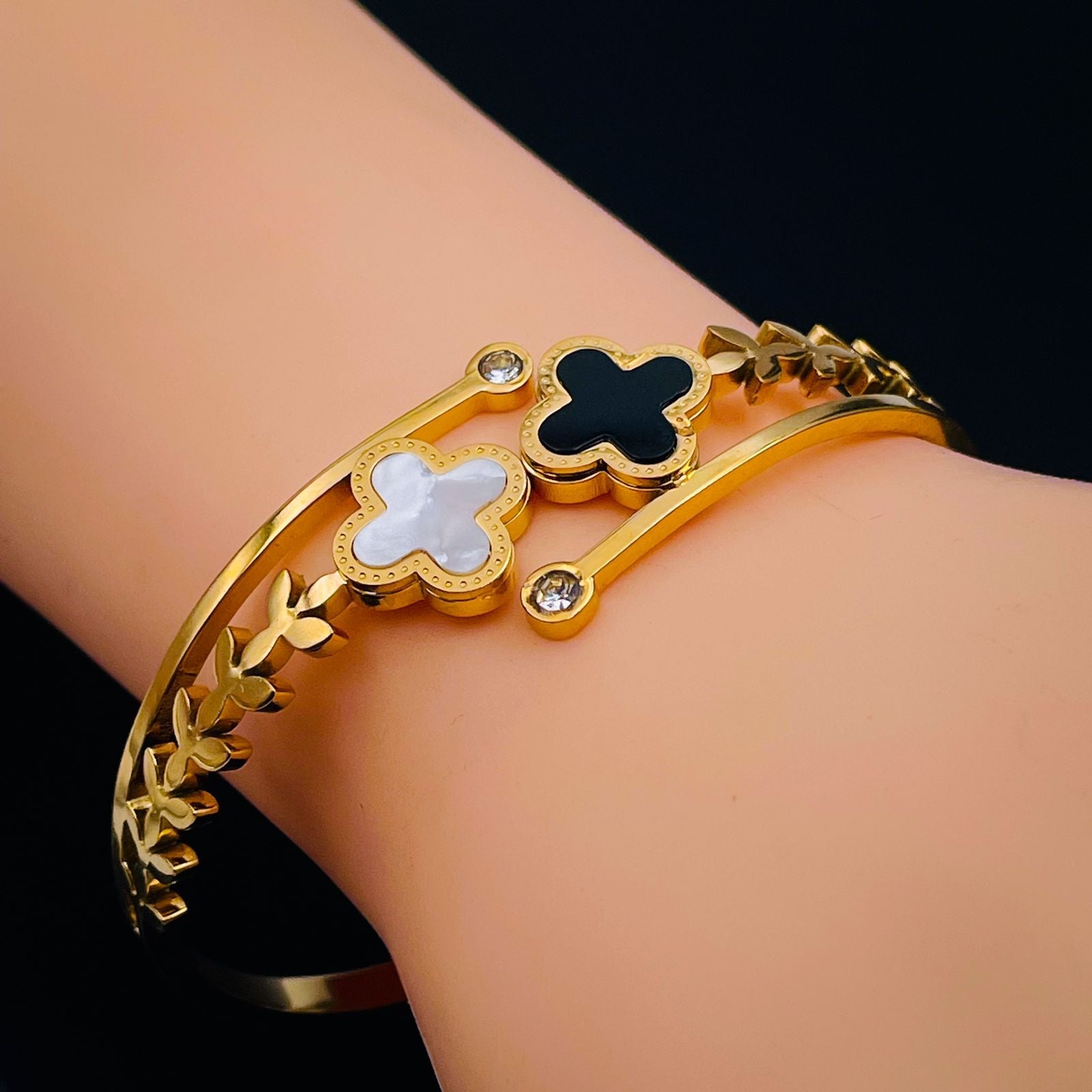 Black White Clover 18K Gold Anti Tarnish Stainless Steel Openable Kada for Women Secondary image