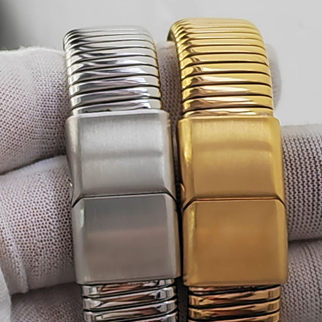 Cobra Snake 18K Gold Anti Tarnish Stainless Steel Magnetic Clasp Stretchable Bracelet For Women