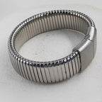 Cobra Snake 18K Gold Anti Tarnish Stainless Steel Magnetic Clasp Stretchable Bracelet For Women