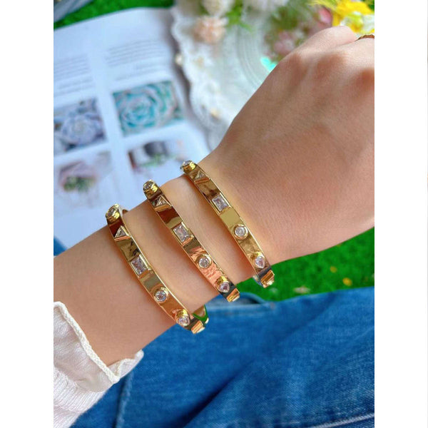 Smart Emerald Brilliant Cut 18K Gold Anti Tarnish Openable Kada Bangle For Women Main image