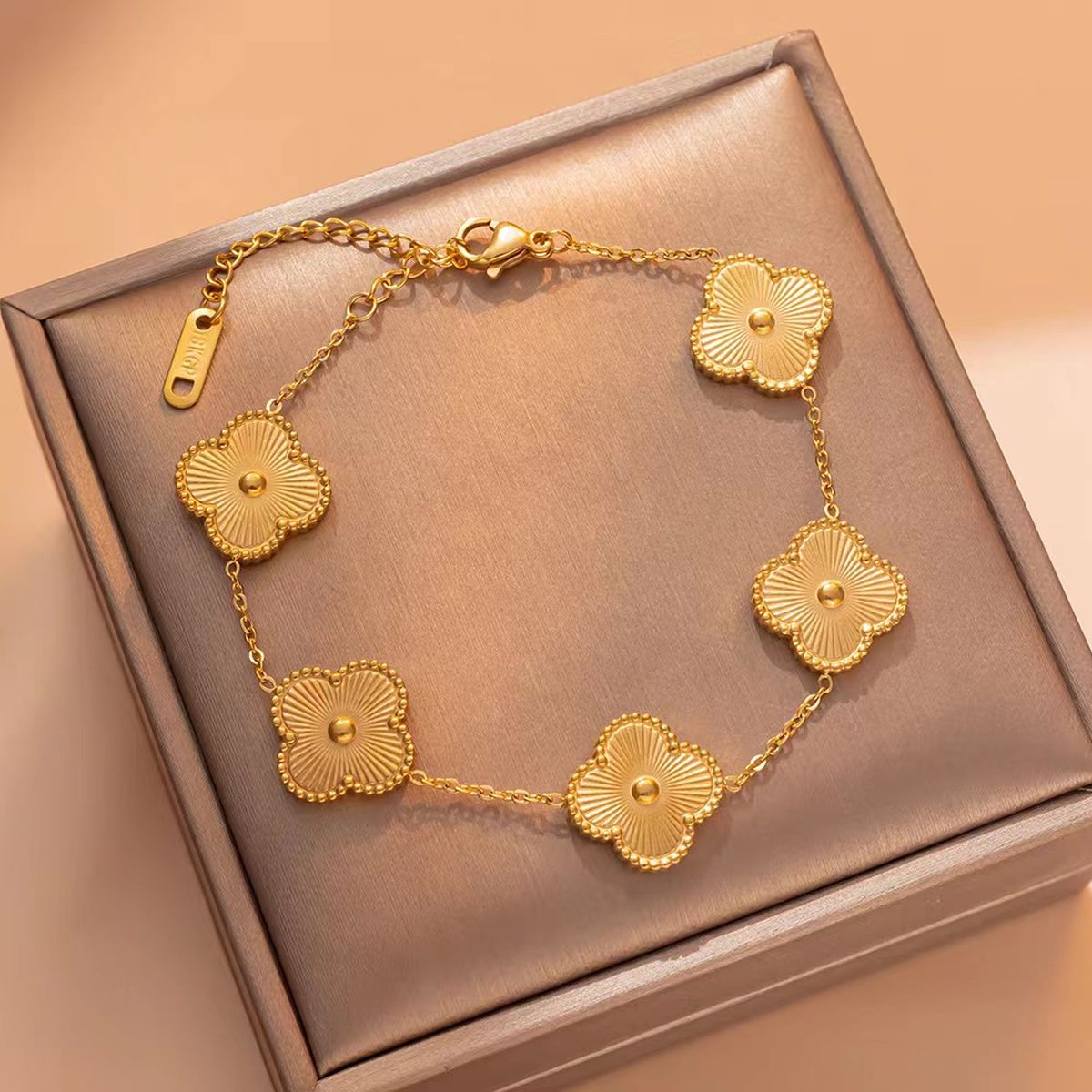 Clover 18K Gold Openable Kada Bracelet For Women Bulk
