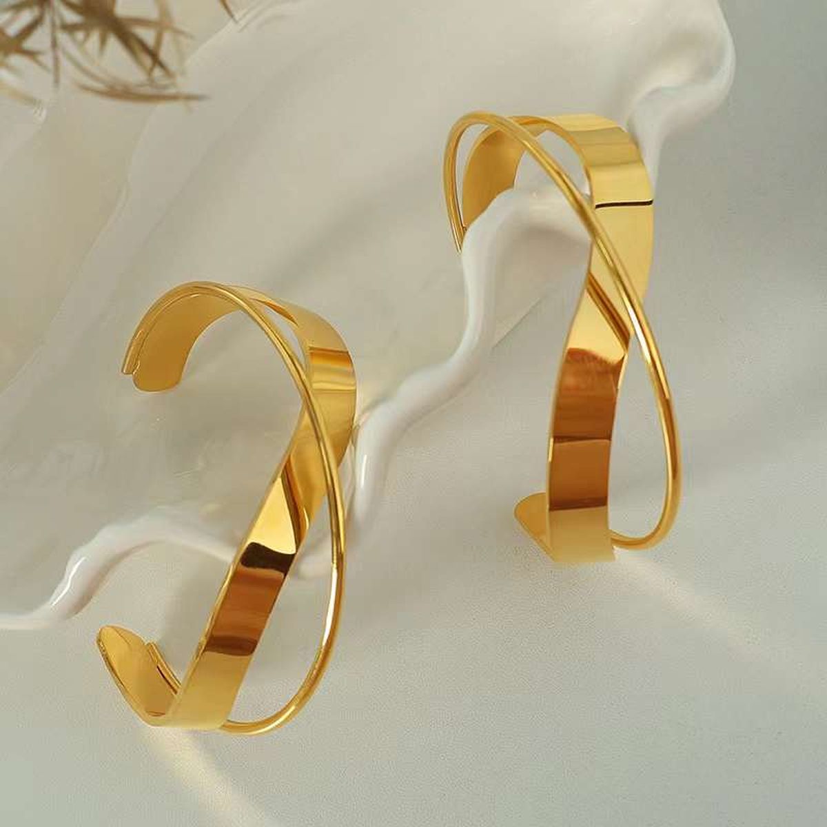 Twisted Cross Over 18K Gold Anti Tarnish Bracelet Cuff For Women Bulk