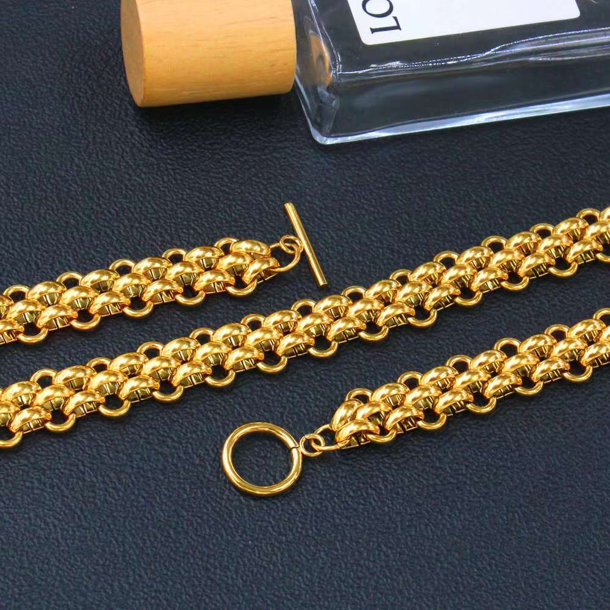 Trippal layer 18K Gold Stainless Steel Anti Tarnish Toggle Clasp Chain Bracelet For Women
