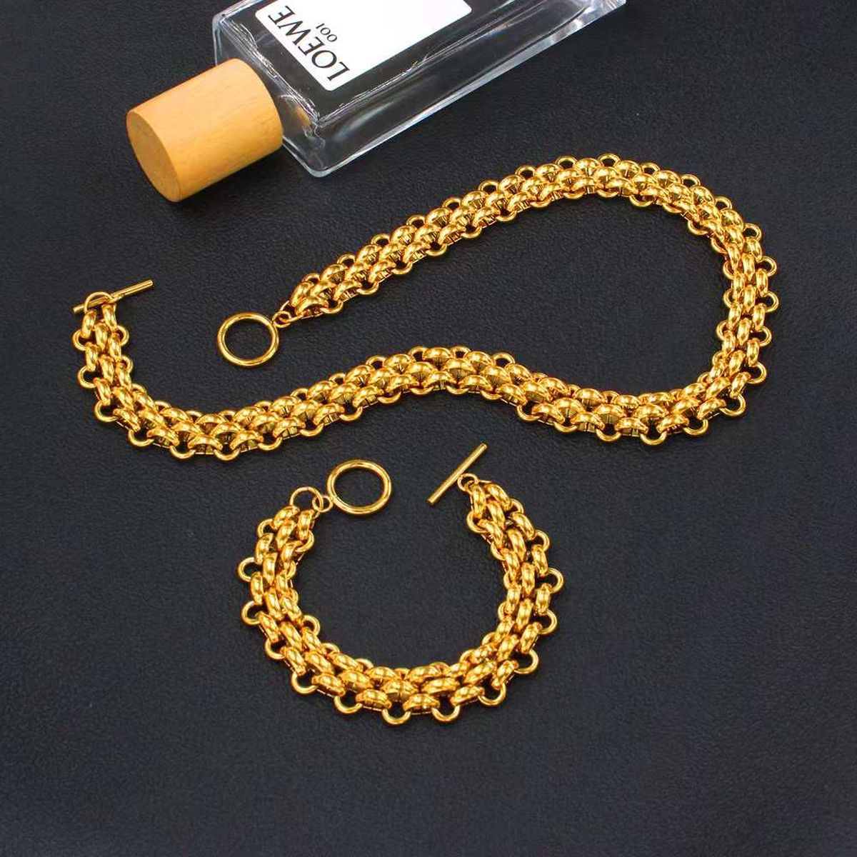 Trippal layer 18K Gold Stainless Steel Anti Tarnish Toggle Clasp Chain Bracelet For Women