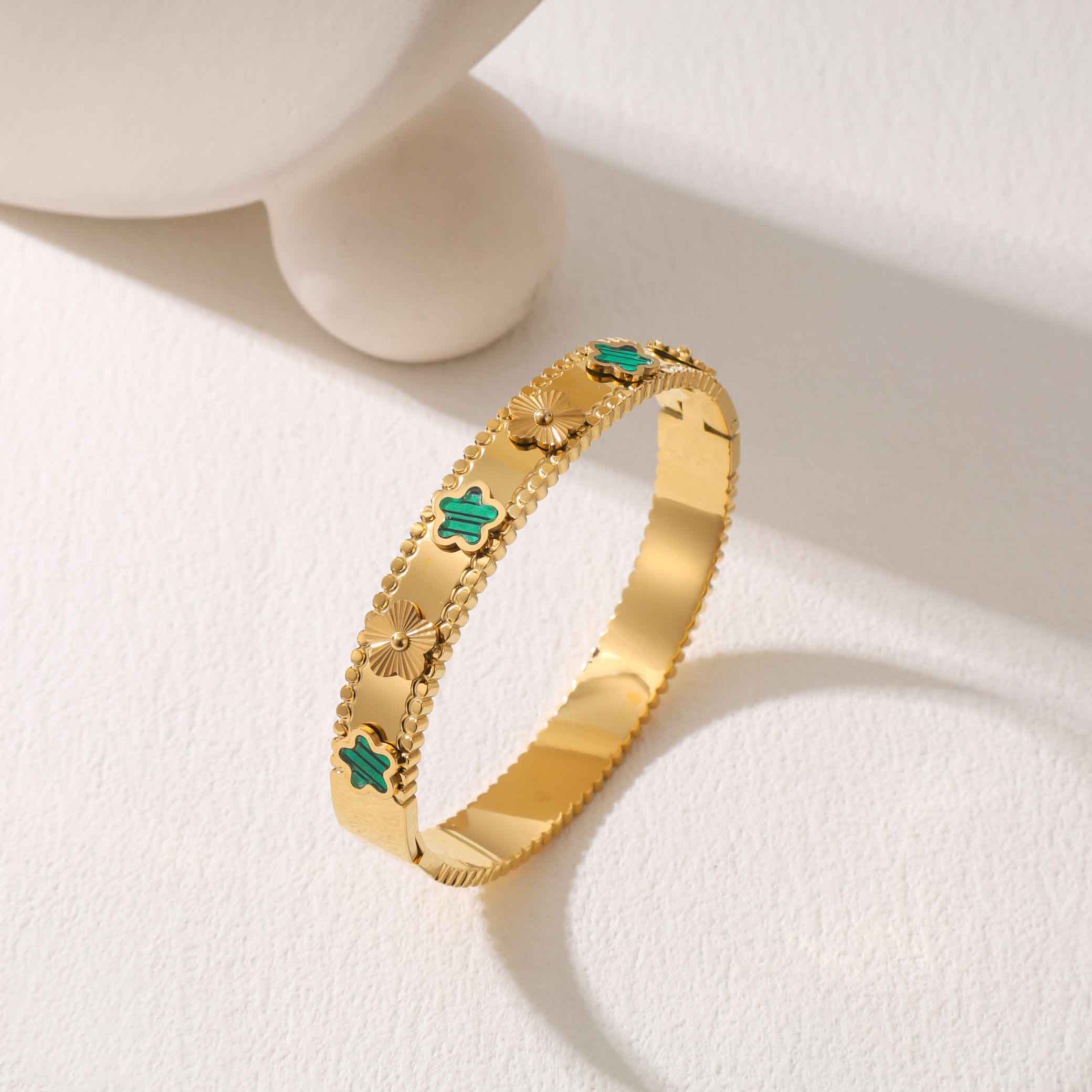 Clover Flower Green 18K Gold Anti Tarnish Stainless Steel Openable Kada For Women Main image