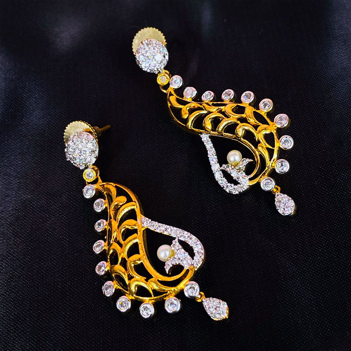 American Diamond Gold Gold-Plated Dangle & Drop Earring For Women Main image