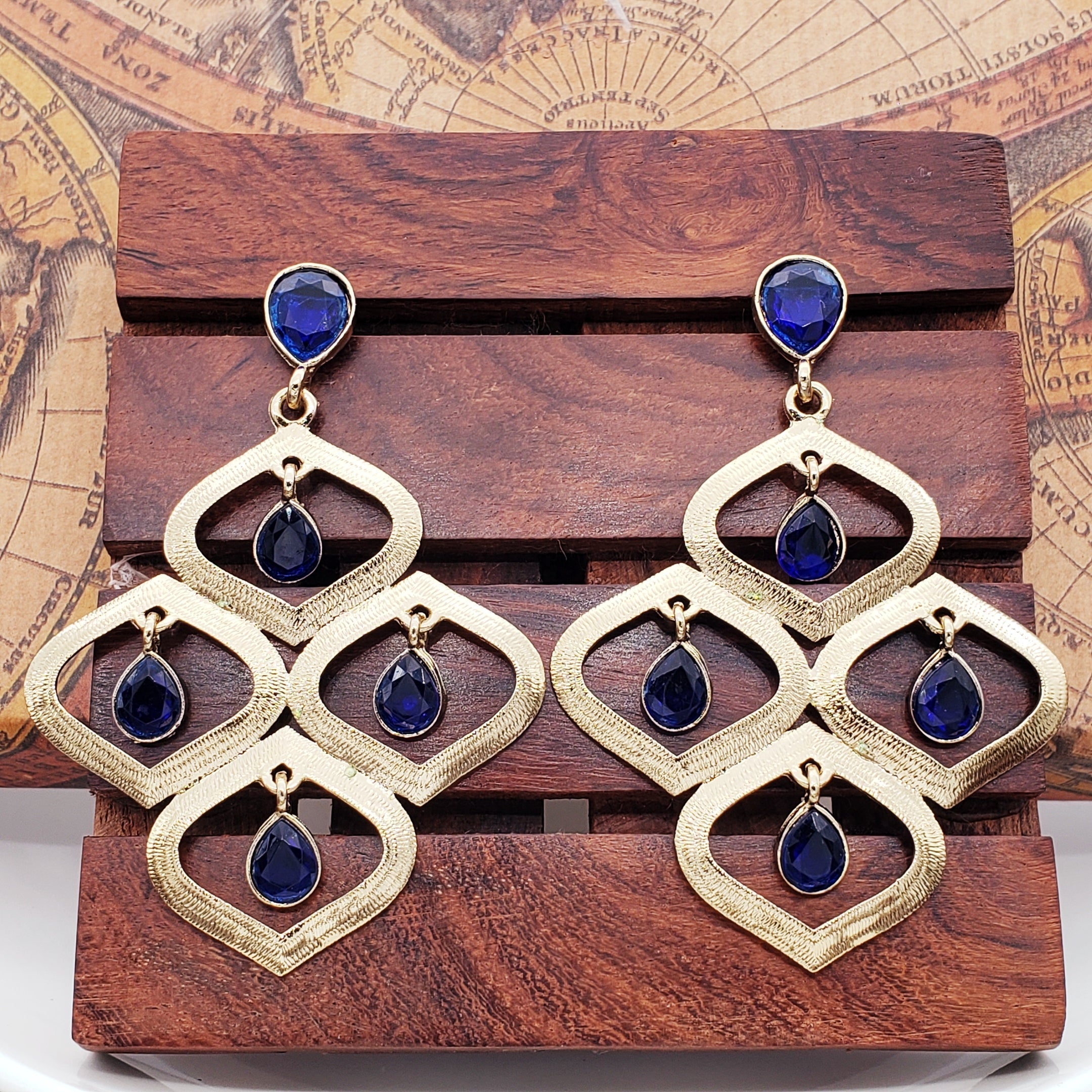 Dew Drop Antique Gold Plated Blue Dangling Earring For Women Bulk