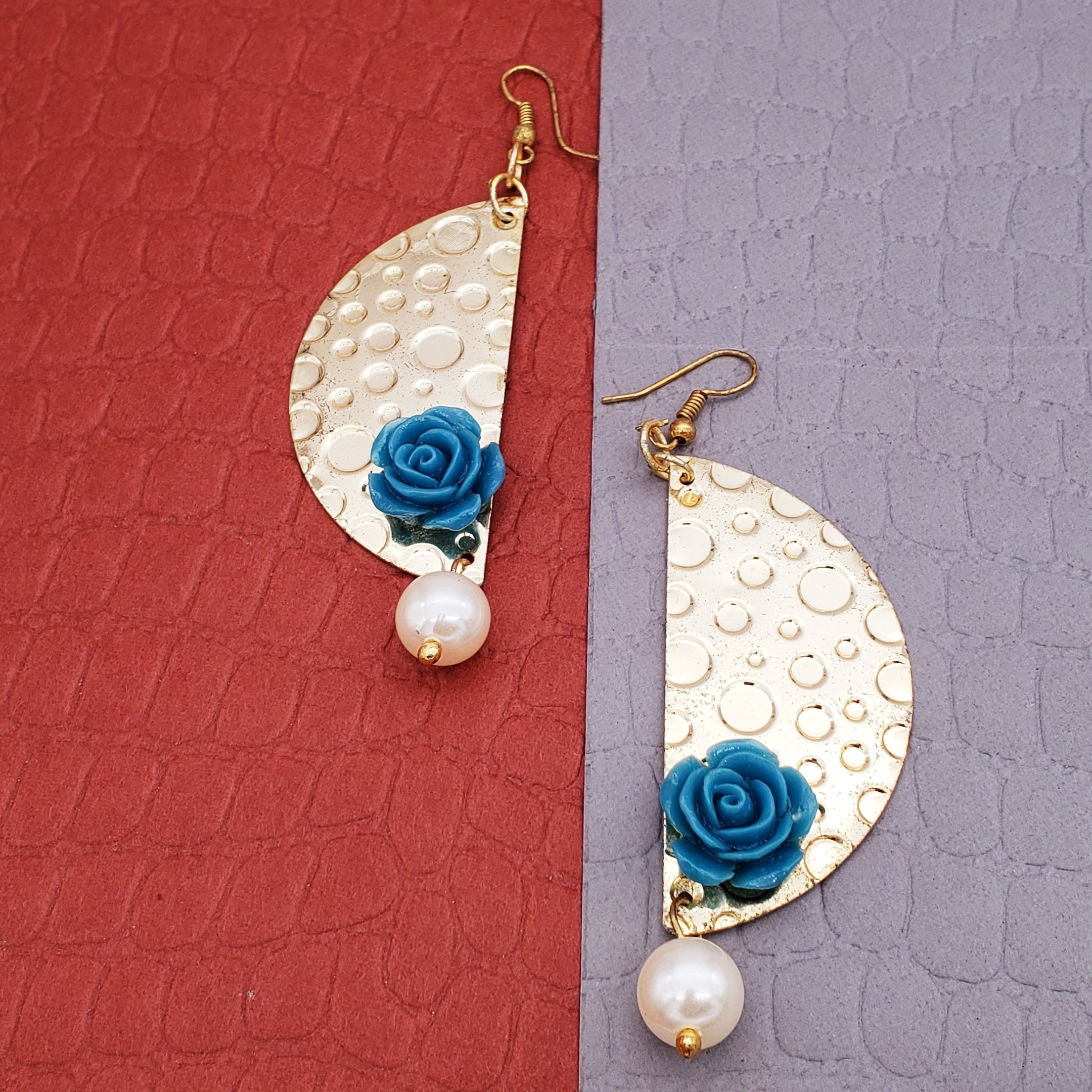 Geometric Flower Blue 18K Gold Plated Dangling Earring For Women Bulk Main image