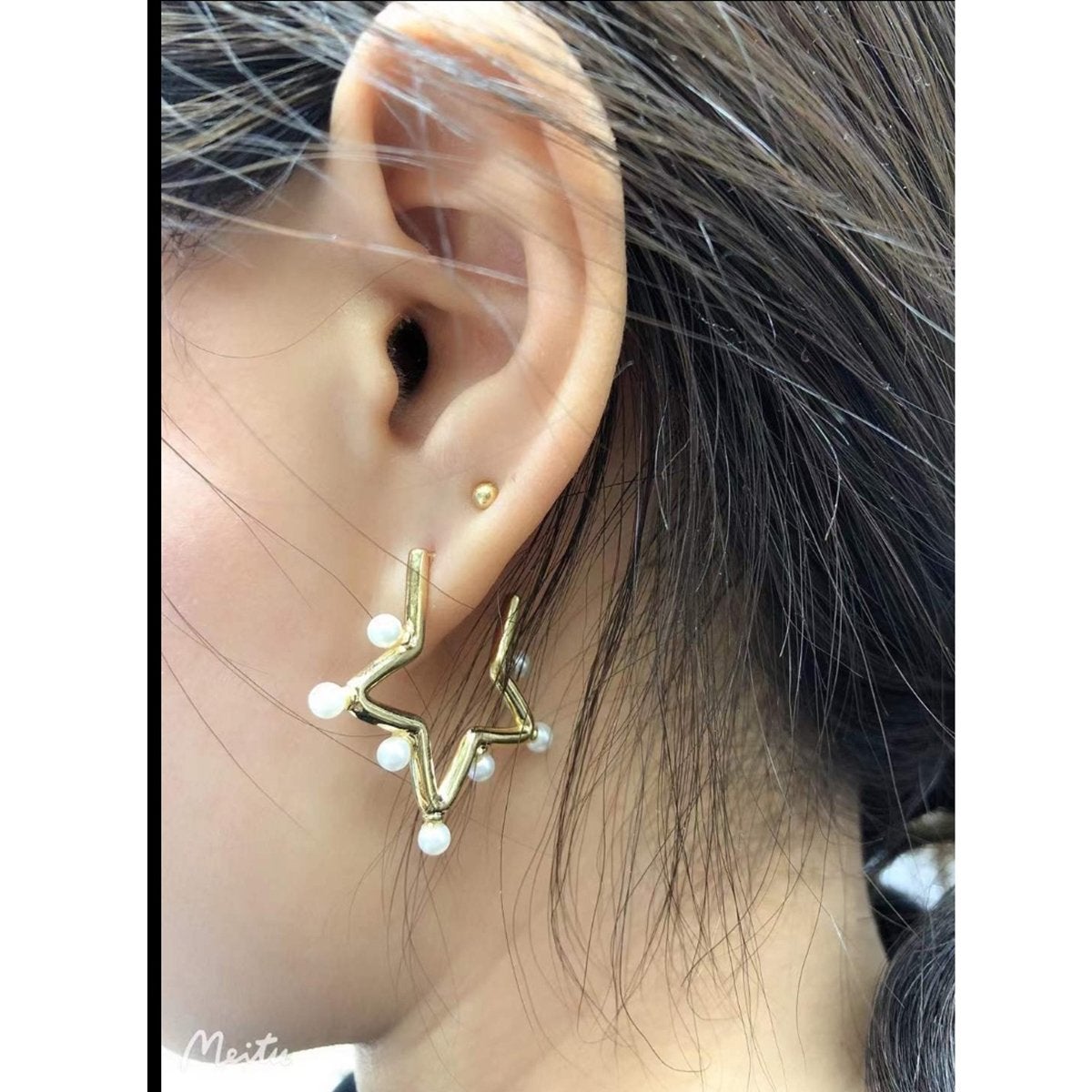 Round Gold Pearl Dangler Earring For Women Bulk