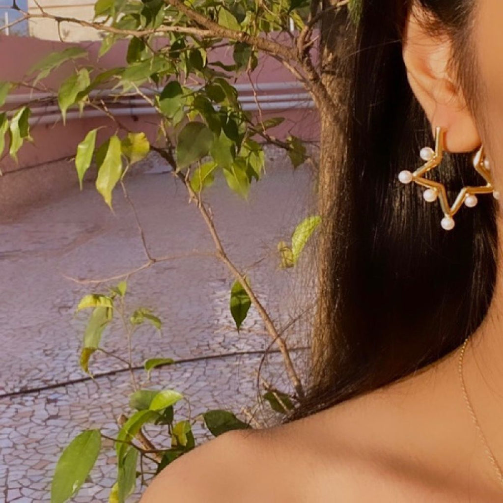 Round Gold Pearl Dangler Earring For Women Bulk