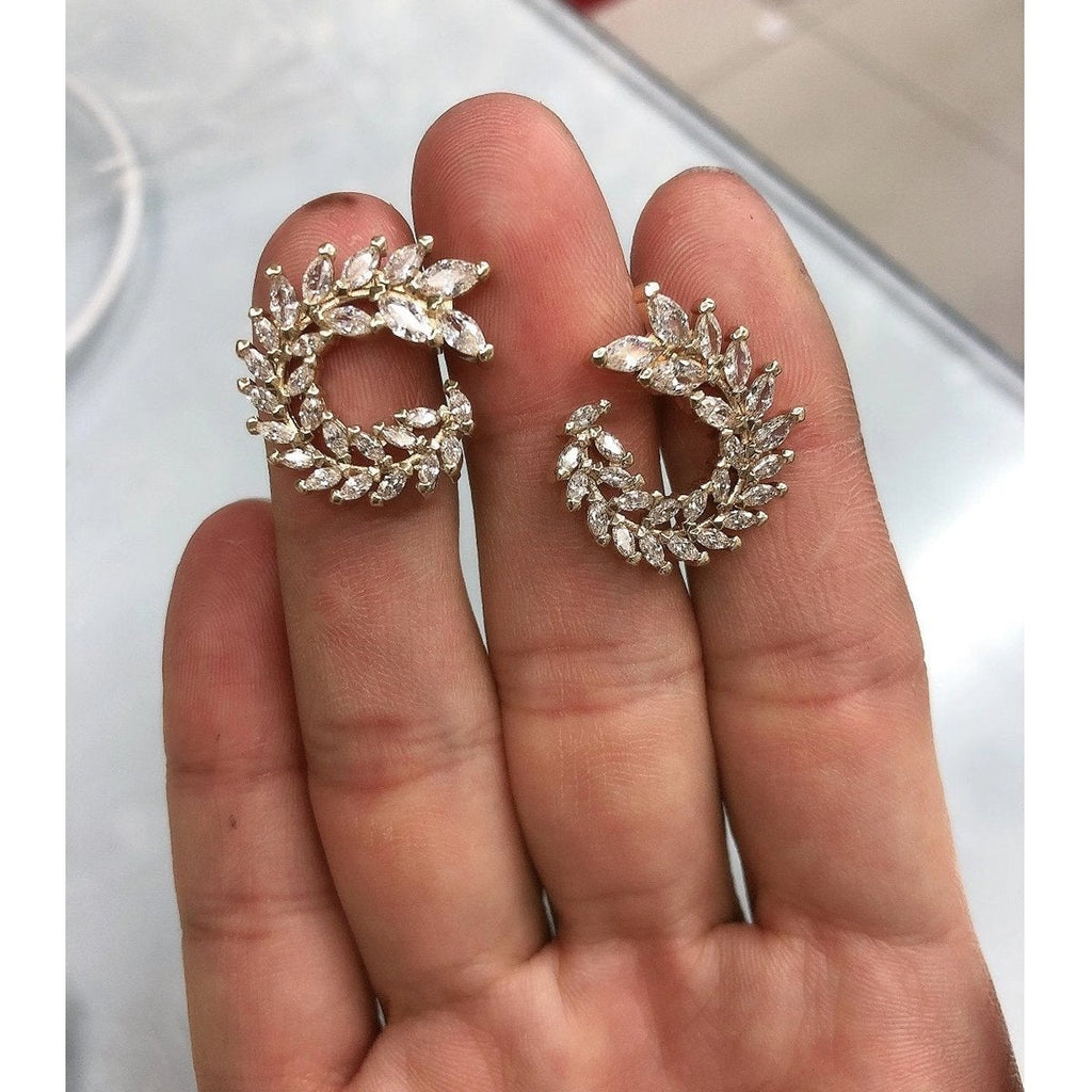 Round Crystal Gold Chand Bali Earring For Women Bulk