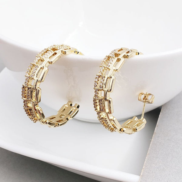 Stylish Gold Copper Chandbali Stud Earring Pair For Women Bulk Main image