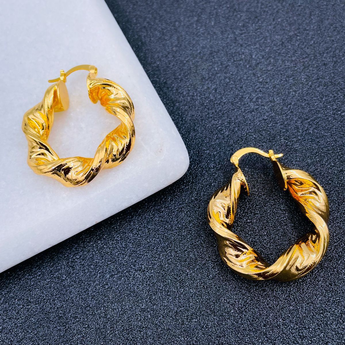 Stainless Steel Curly Gold Hoop Earring Pair For Women Bulk